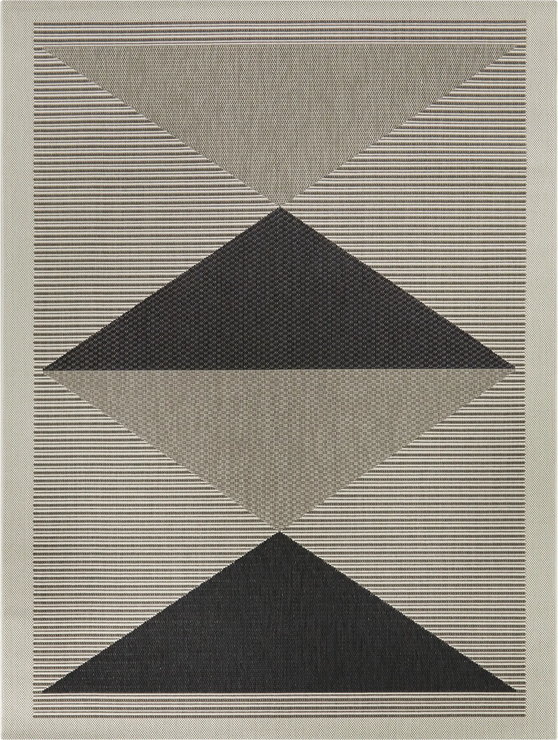 Luxor Tan 7'10 x 10' Indoor/Outdoor Rug