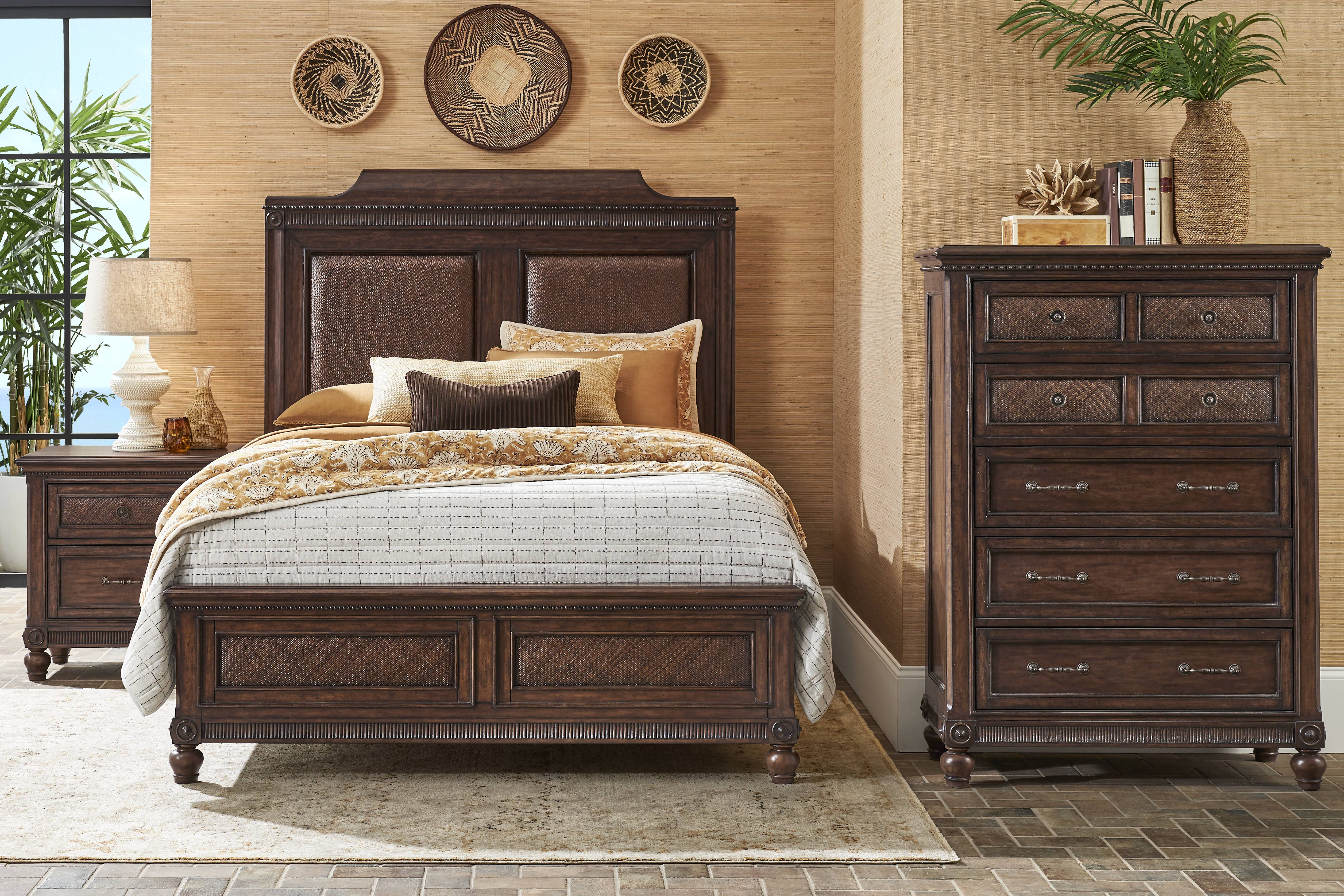 West Indies Brown Chest - Thumbnail - Image 2