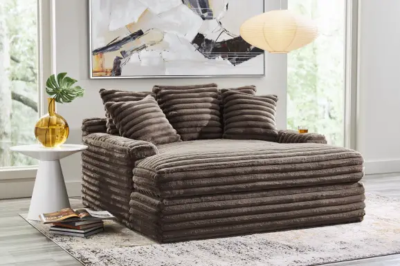 Stratford Brown Chaise