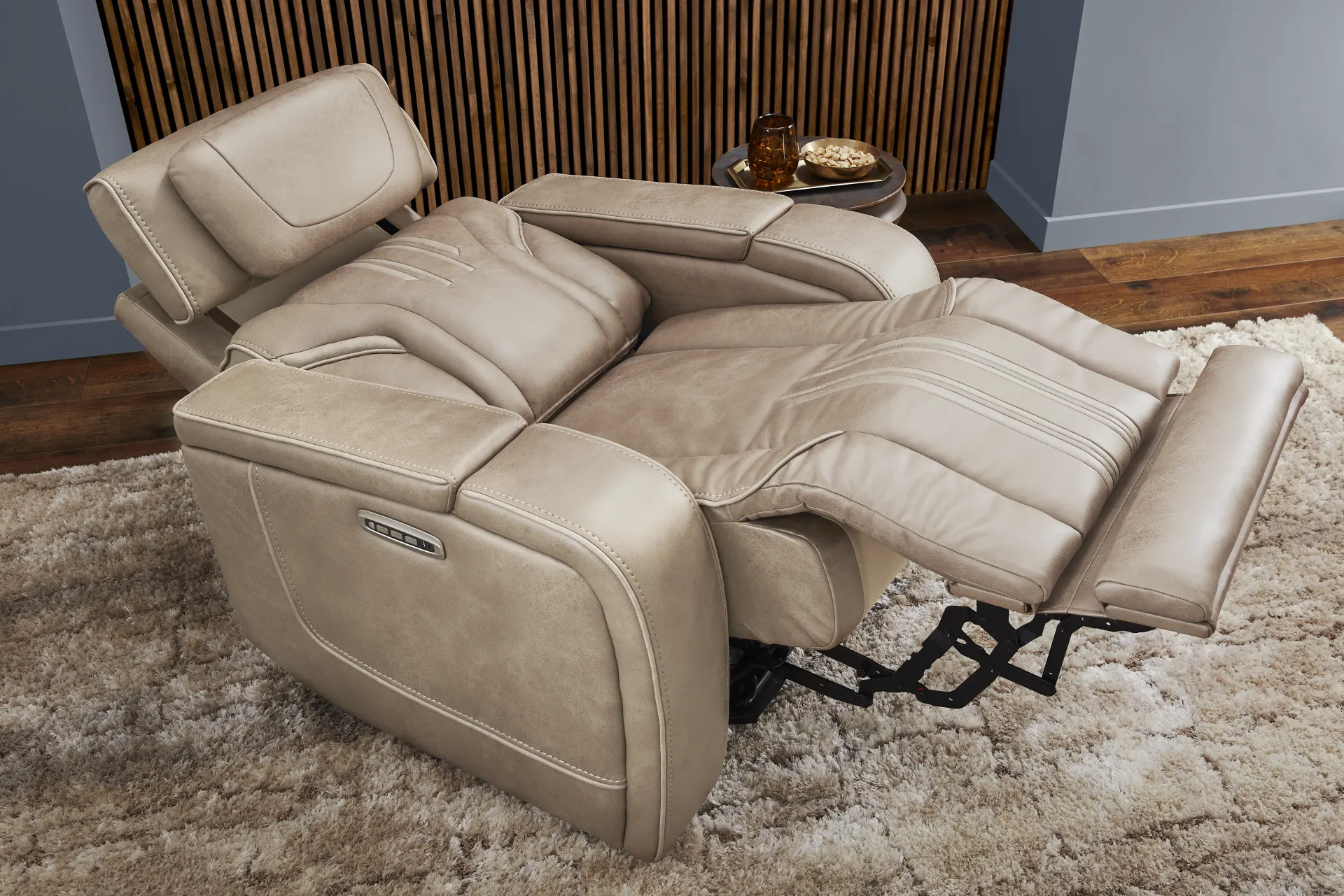 Southlake Sand Triple Power Recliner - Image 9