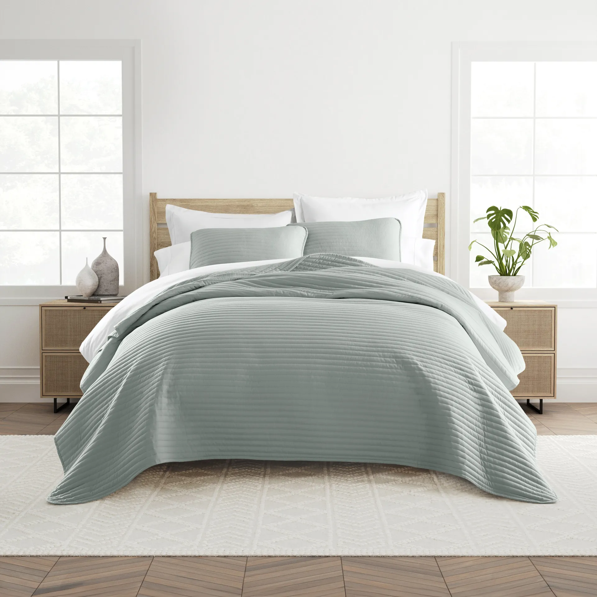 Honeybell Green 3 Pc King Quilt Set - Image 1