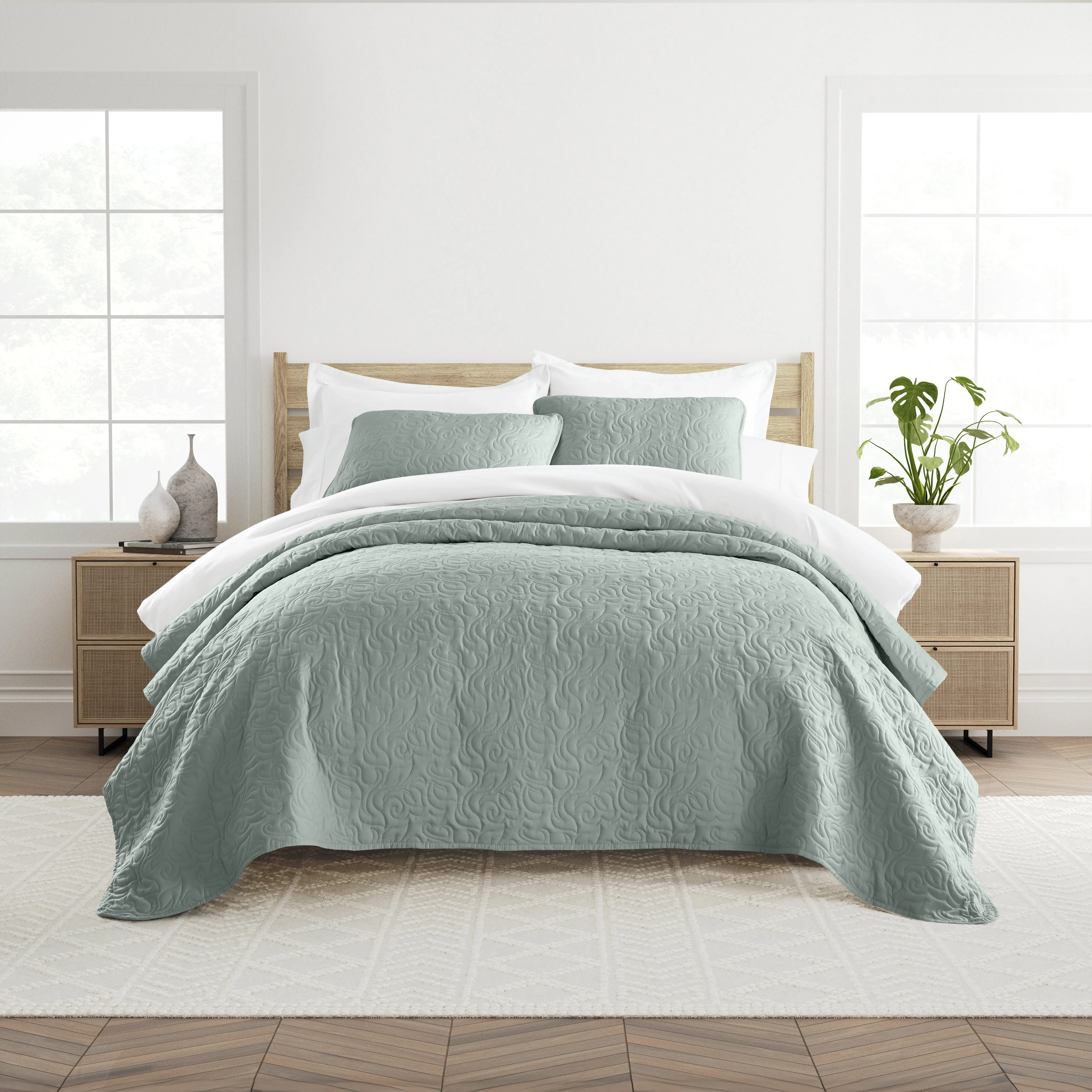 Goldhorn Green 3 Pc Queen Quilt Set - Thumbnail - Image 2