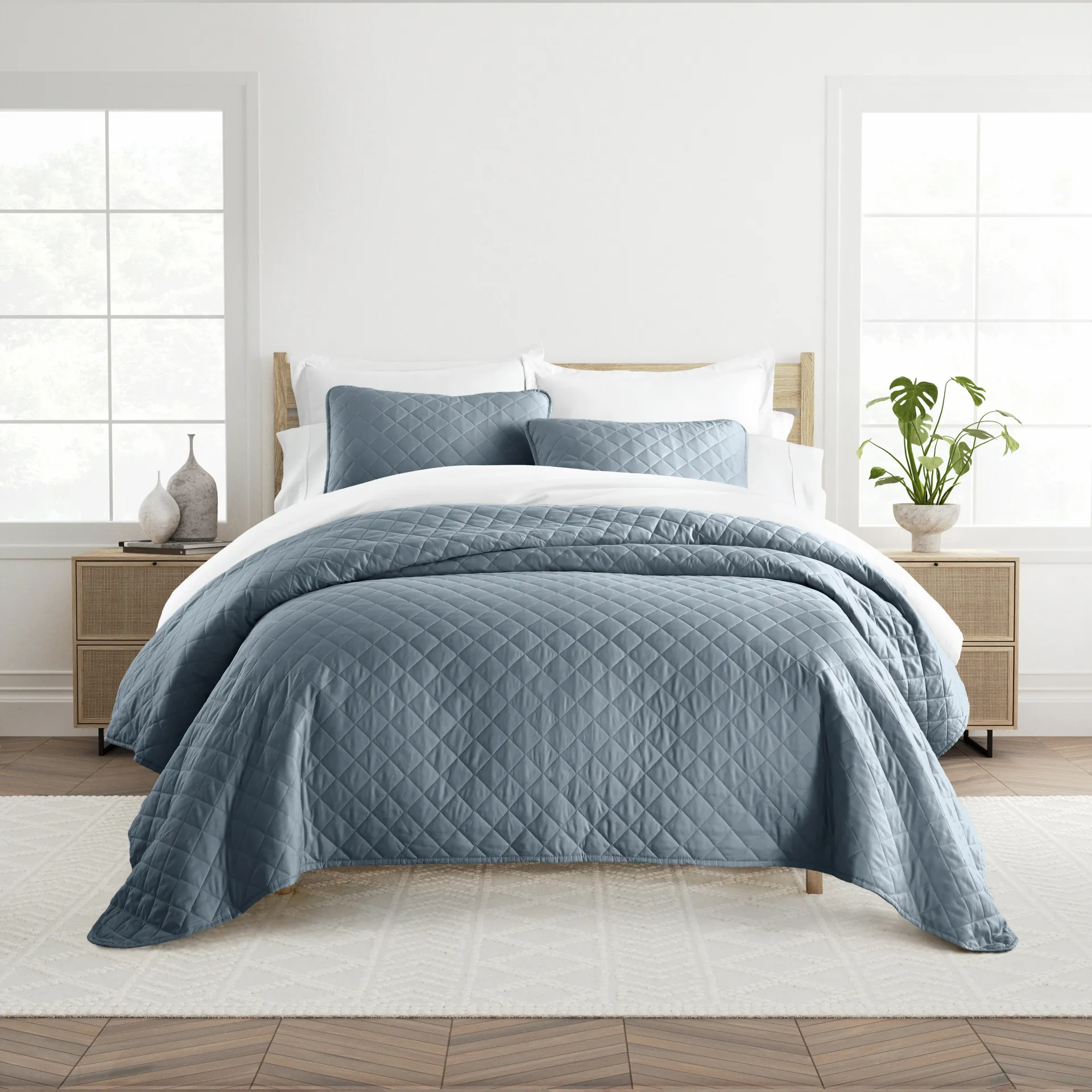 Lulldale Blue 2 Pc Twin Quilt Set - Image 2