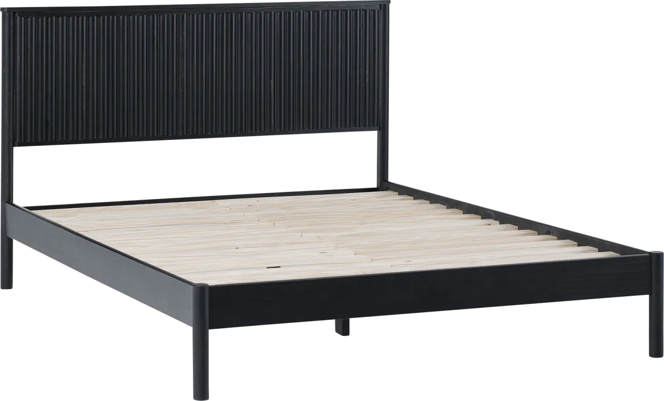 Briarthorne Black Queen Bed