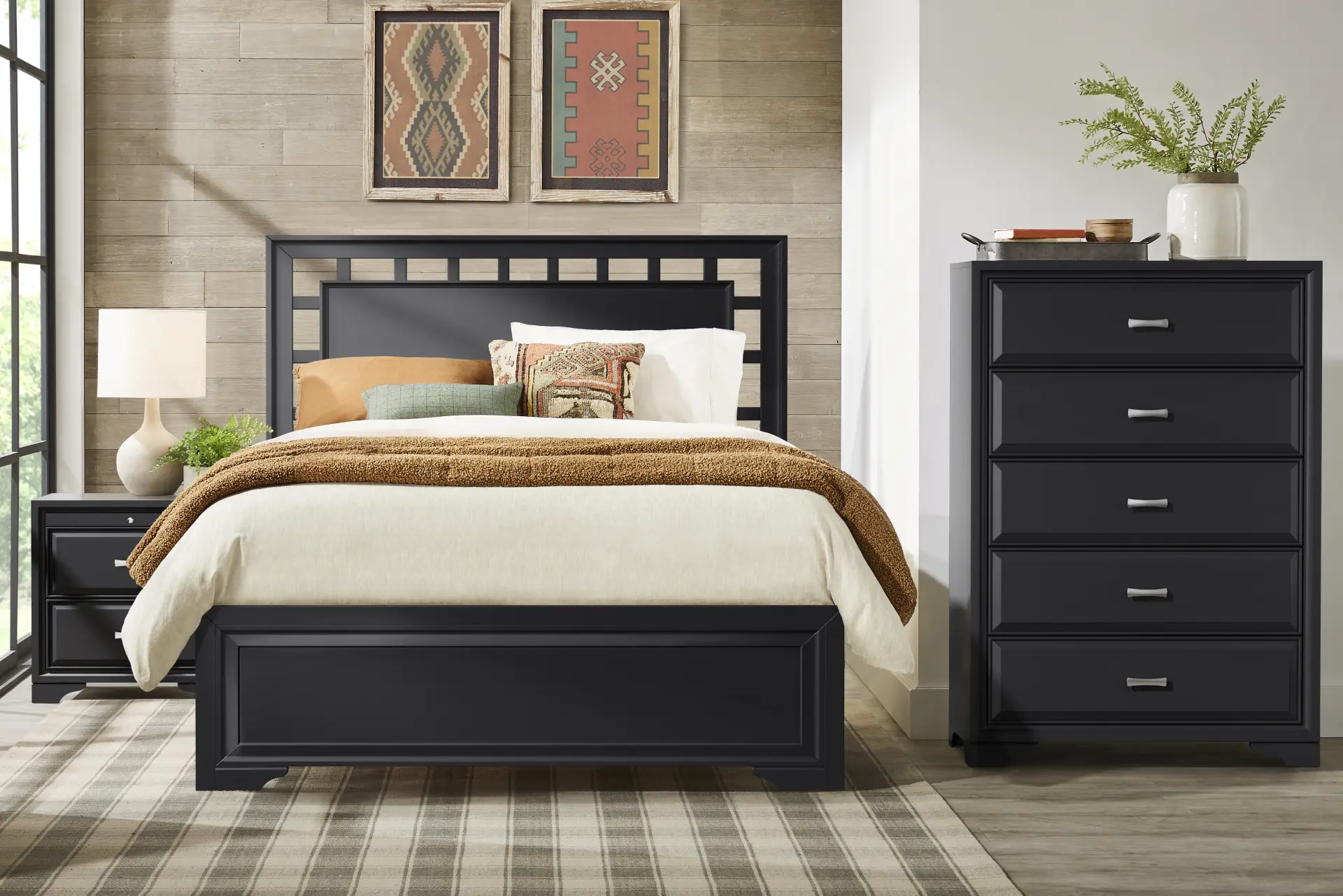 Belcourt Black 5 Pc Queen Lattice Bedroom