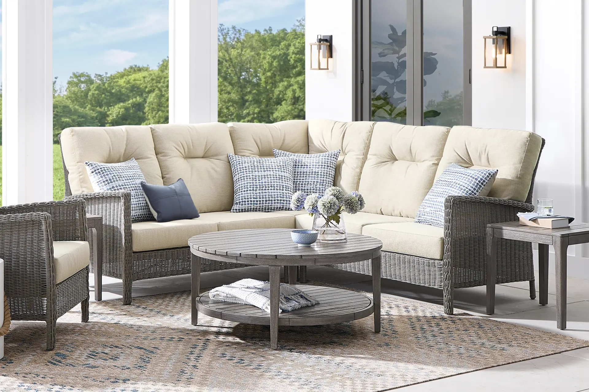Forest Hills Gray 3 Pc Outdoor Sectional with Beige Cushions