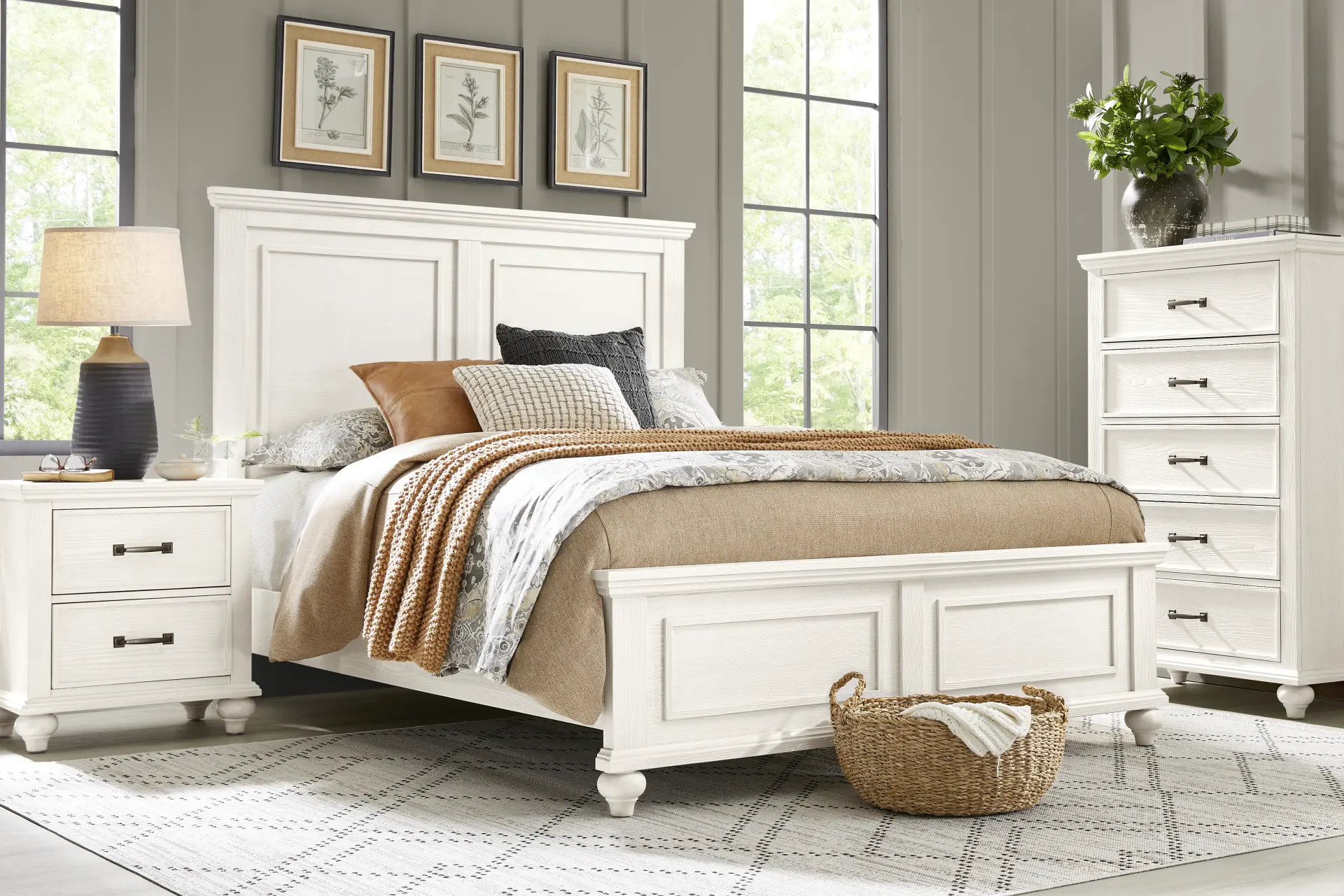 Ridgefield White 5 Pc King Panel Bedroom