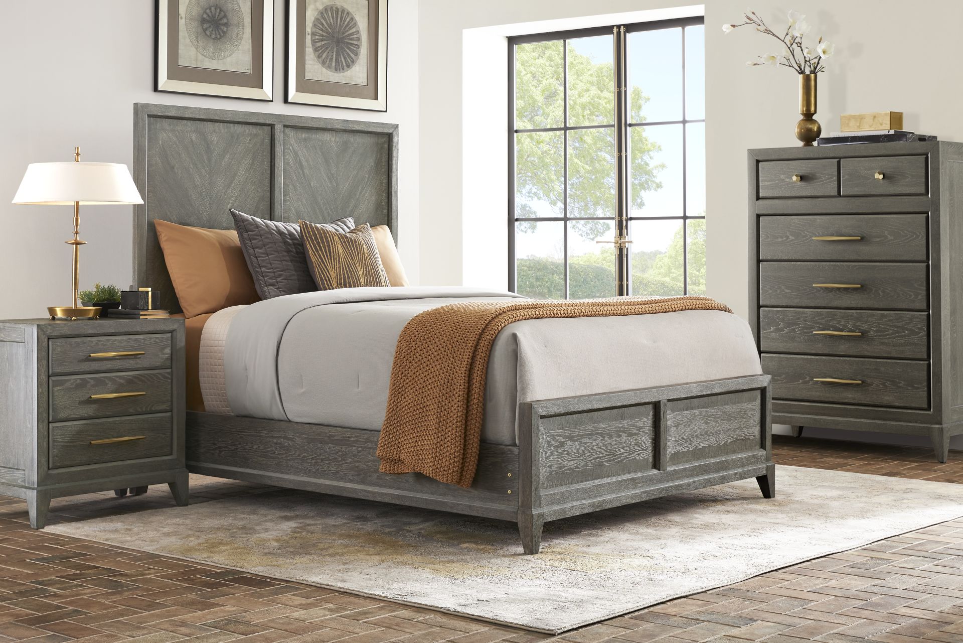 Cindy Crawford Home Kailey Park Charcoal 5 Pc King Panel Bedroom - Image 1