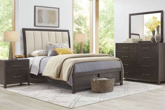 Woodley Dark Brown 3 Pc Queen Upholstered Bed