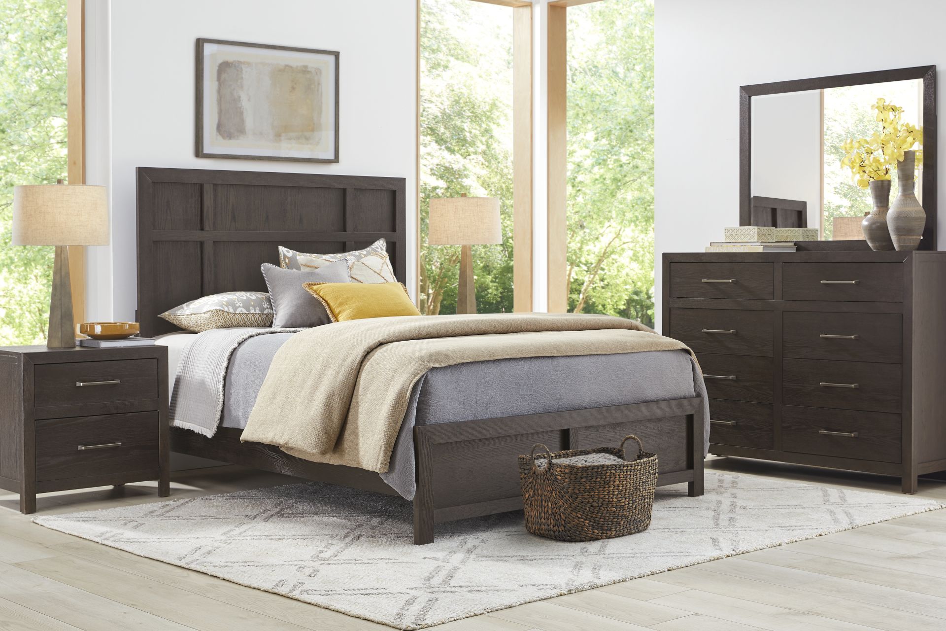 Woodley Dark Brown 3 Pc King Panel Bed - Image 2