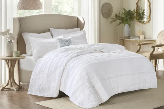 Dracaena White 4 Pc King/California King Quilt Set