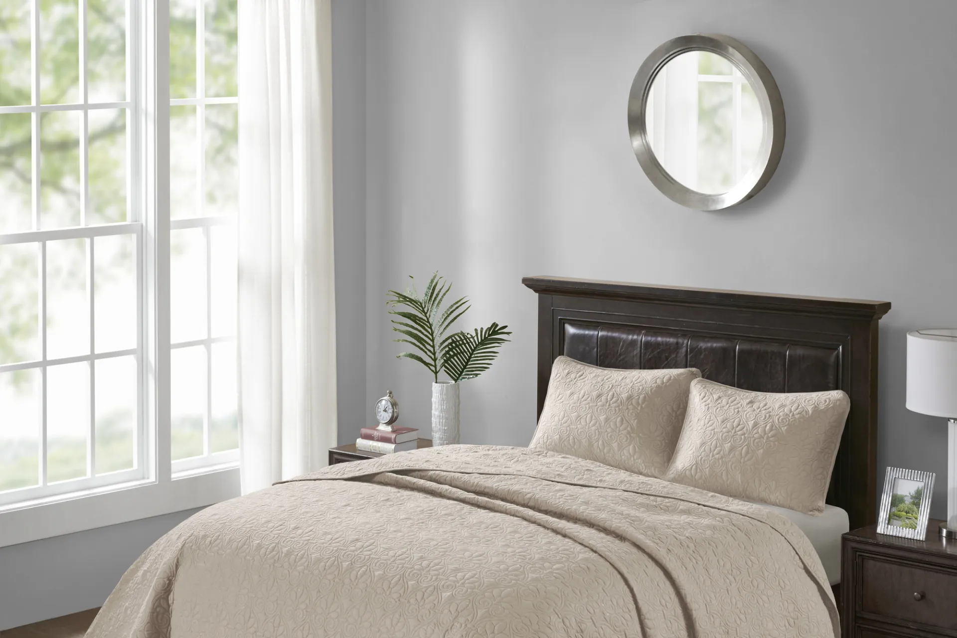 Toyah Brown 3 Pc King Bedspread Set - Image 2