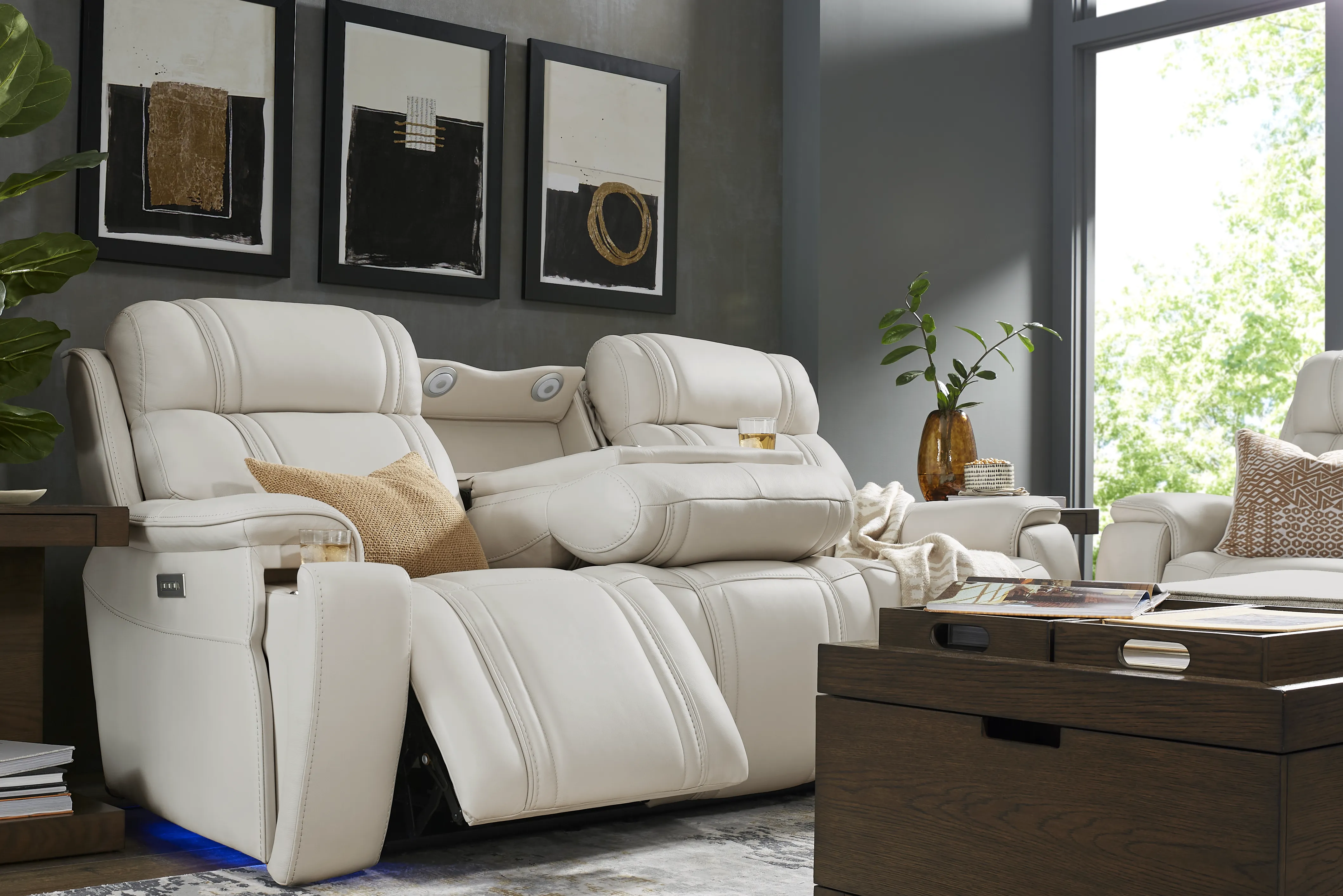  Sound Tech Living Room - Thumbnail - Image 15