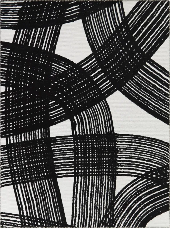 Yanys Black 5'3 x 7' Area Rug