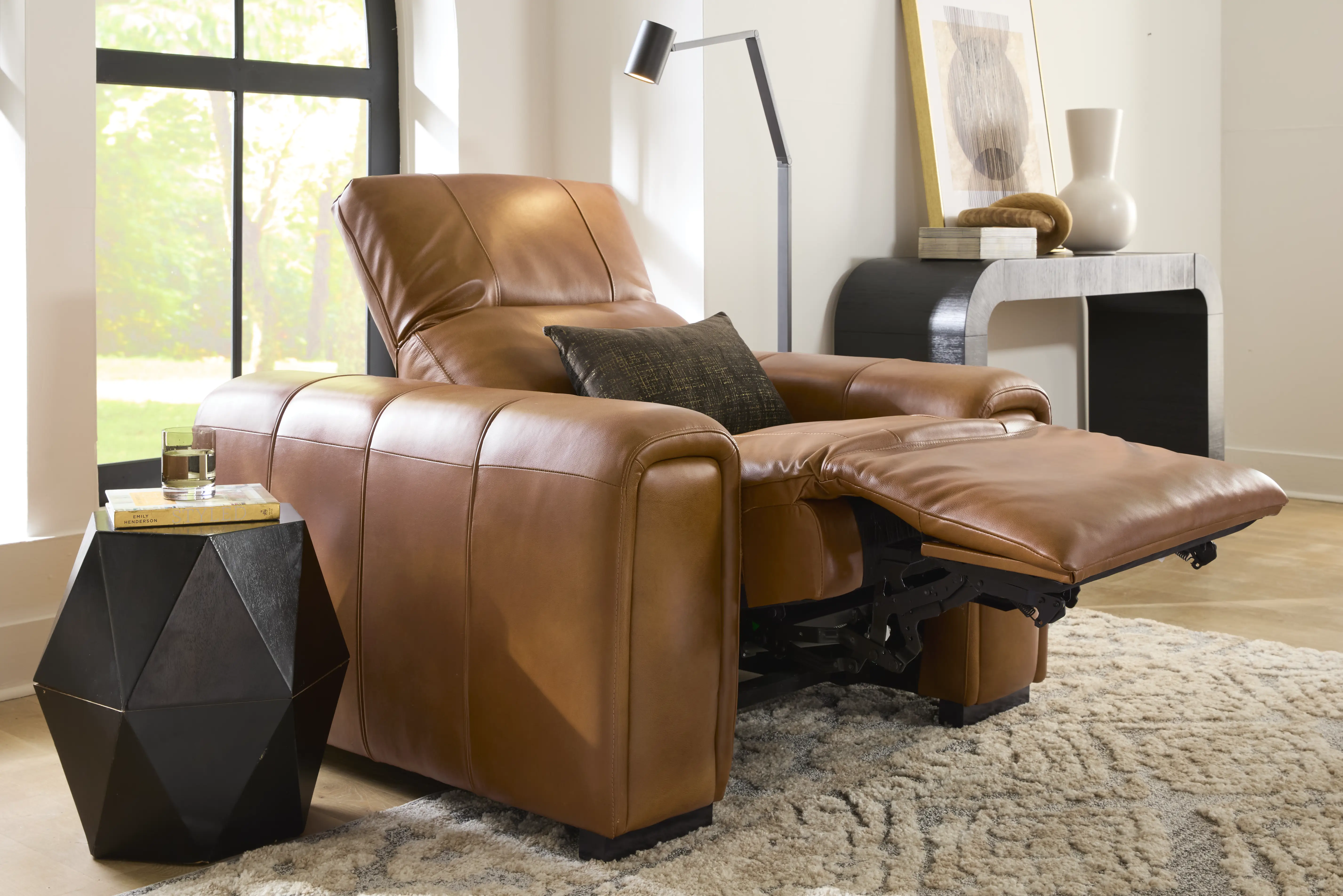 Huntington Saddle Leather Dual Power Recliner - Thumbnail - Image 3