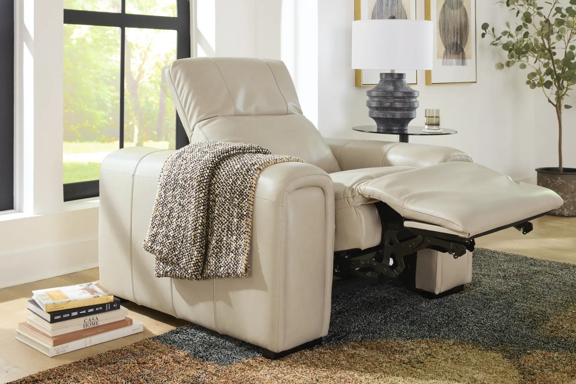 Huntington Ivory Leather Dual Power Recliner - Image 3