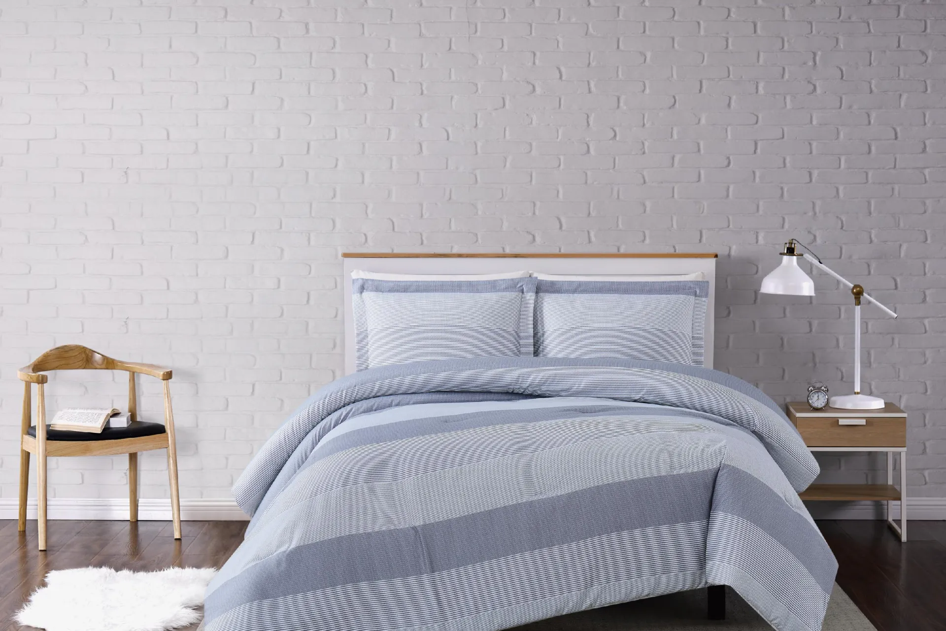 Kids Mountain Lilly Gray Twin Comforter Set - Image 1