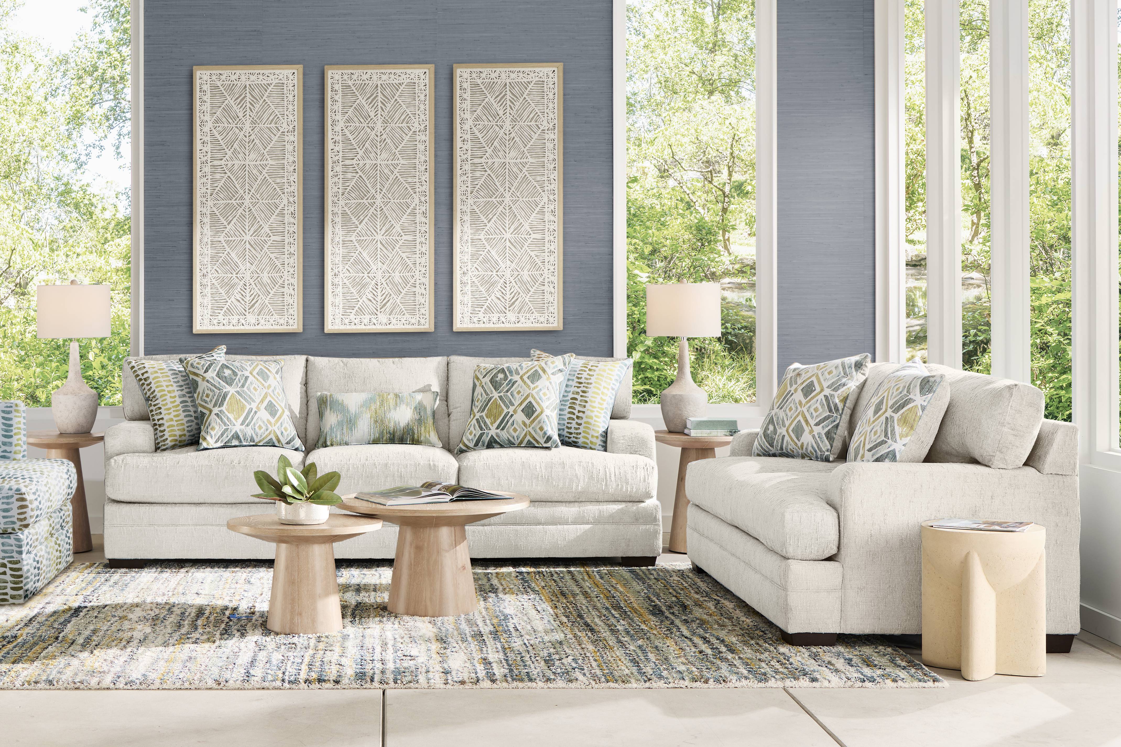 Charlton Park Ivory Loveseat