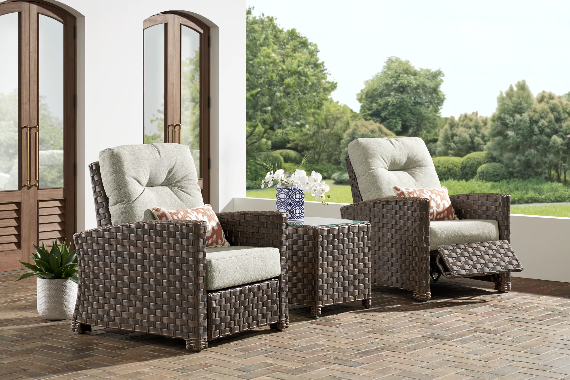 Mantra Brown Outdoor Recliner with Ash Cushions, Set of 2 - Image 2