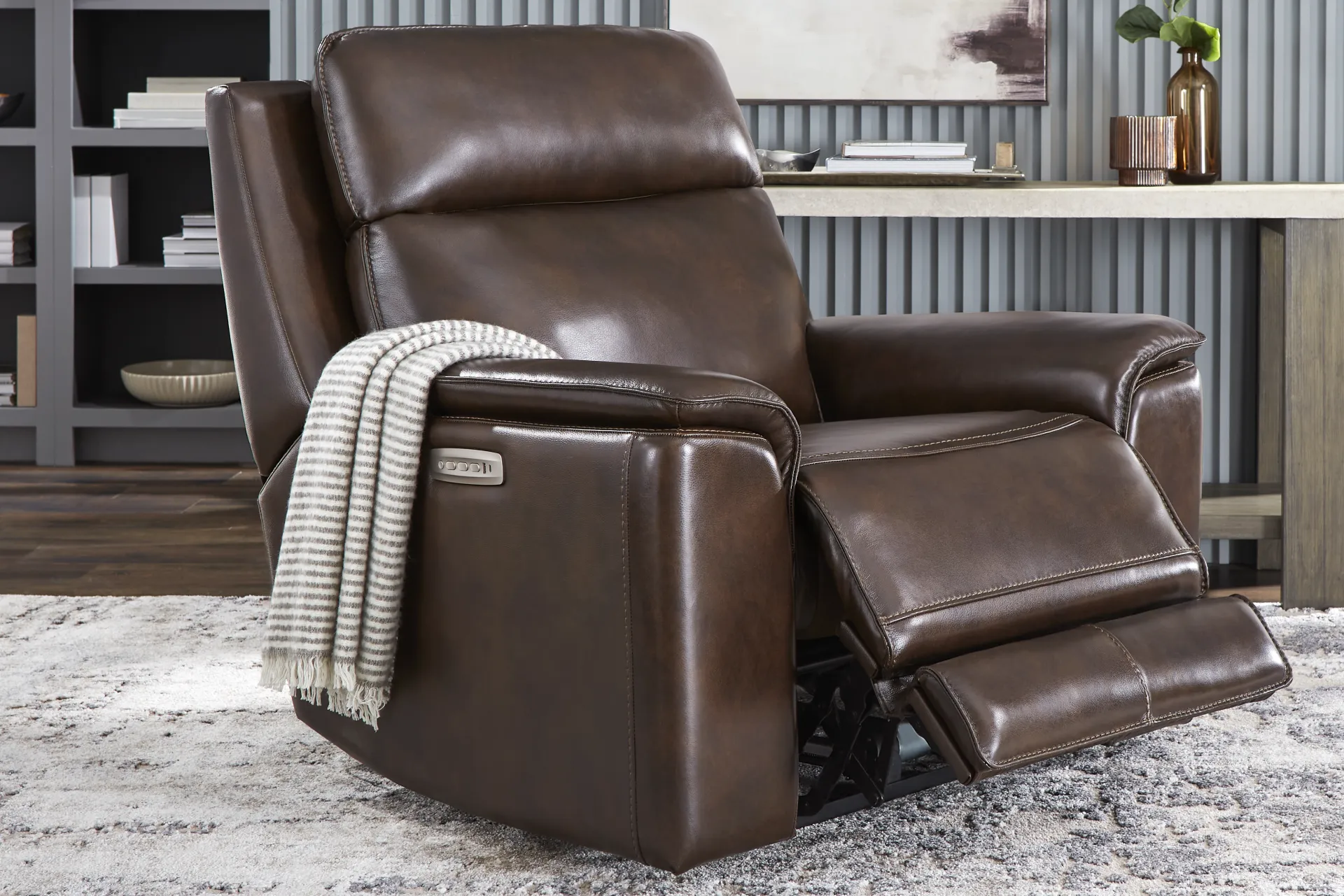 Magellan Chocolate Leather Dual Power Recliner - Image 5
