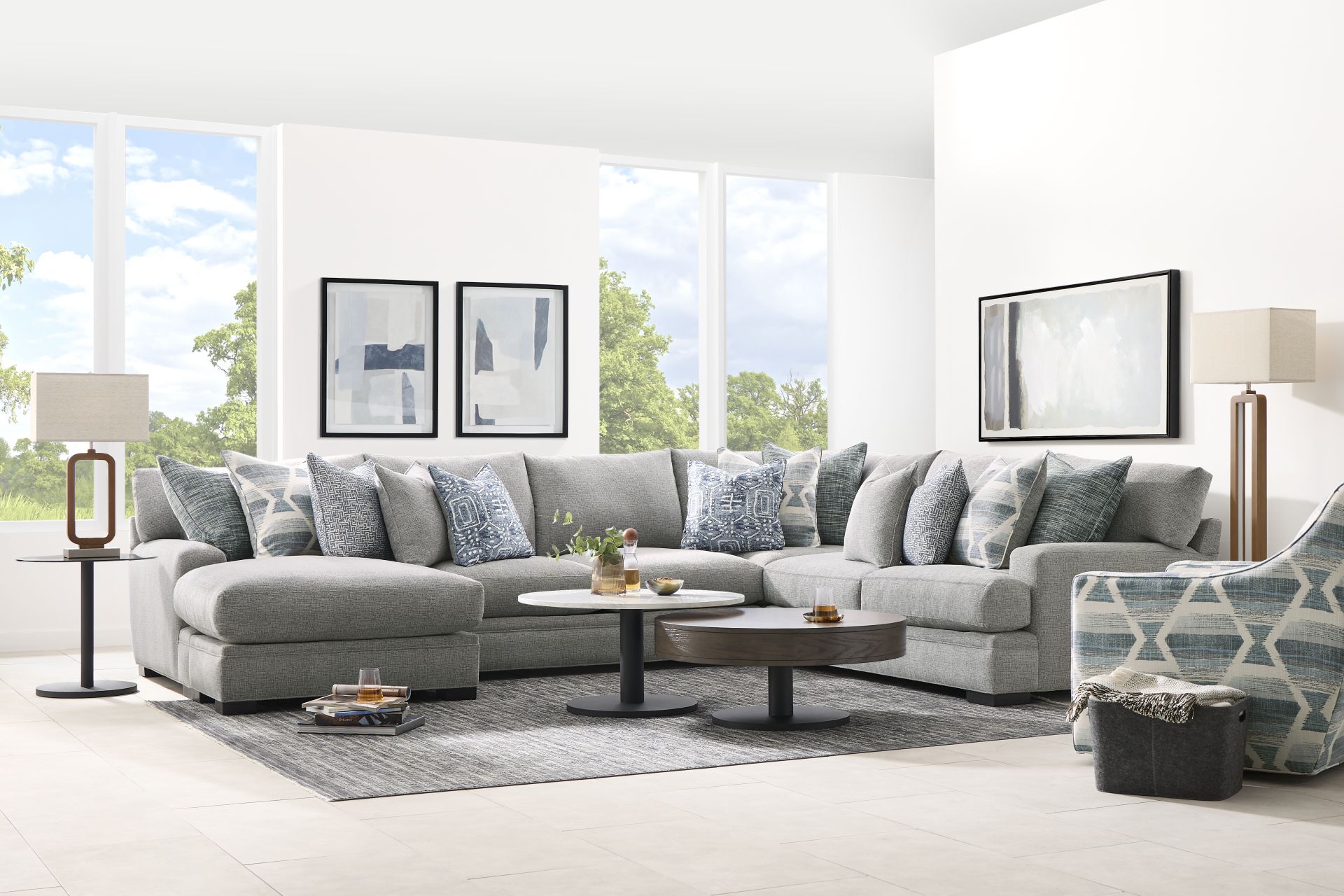 Bedford Park Gray 3 Pc Sectional with Chaise - Image 2