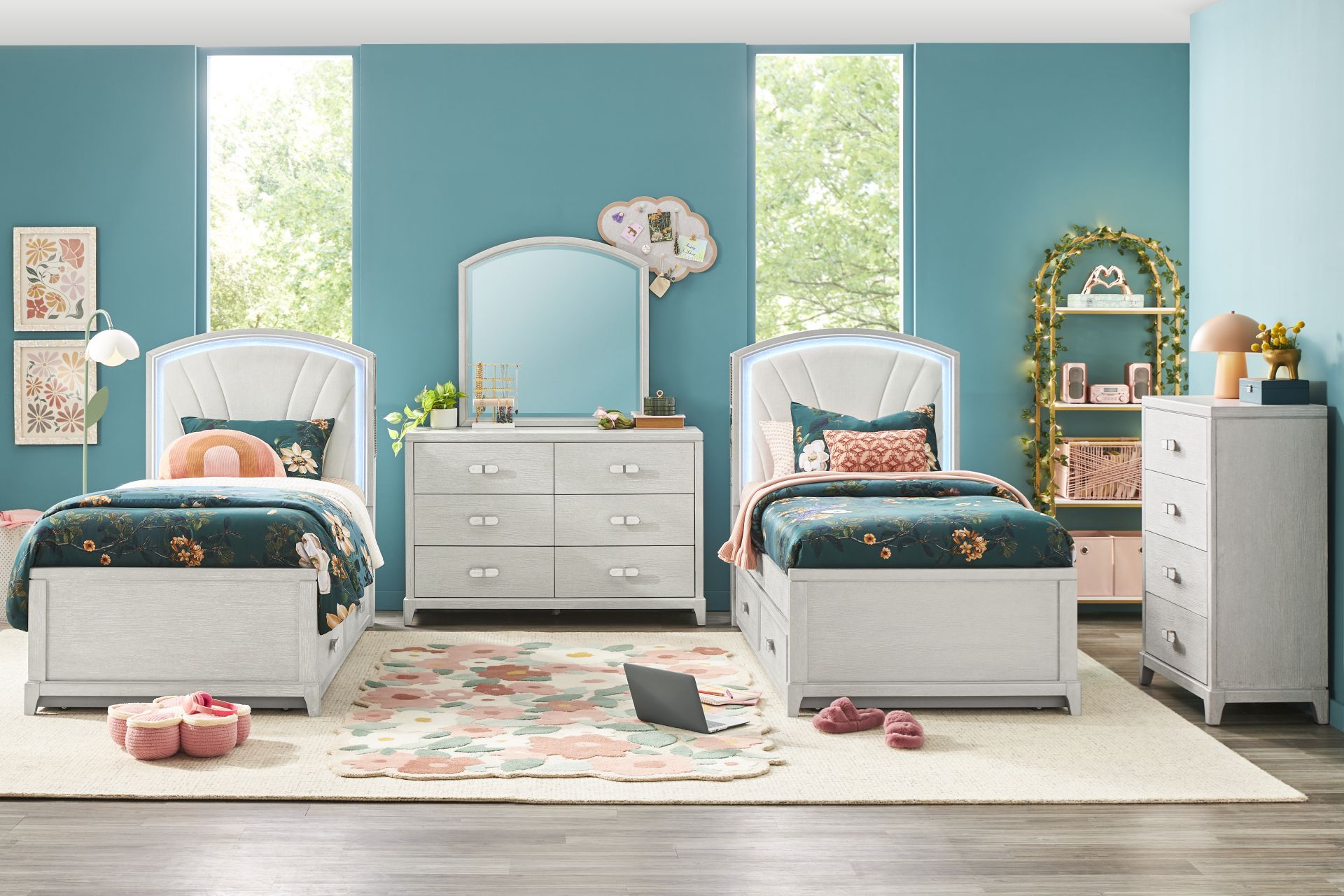Kids Emilie Rose Twin Wirebrush Gray Upholstered Bedroom - Image 1