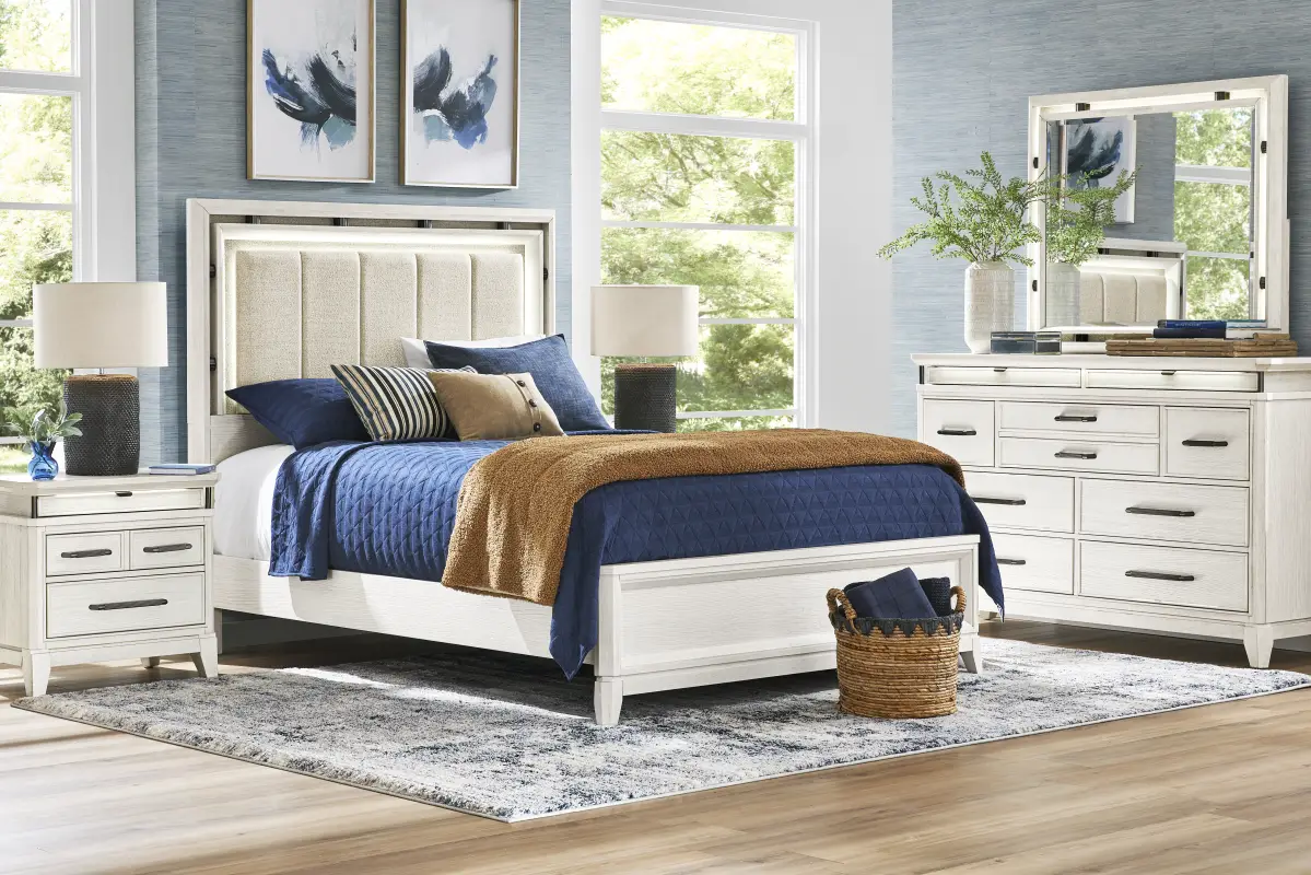 Heiress White 5 Pc Queen Upholstered Bedroom