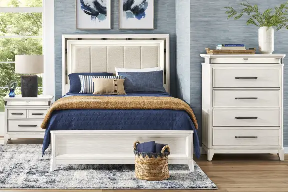 Heiress White Nightstand