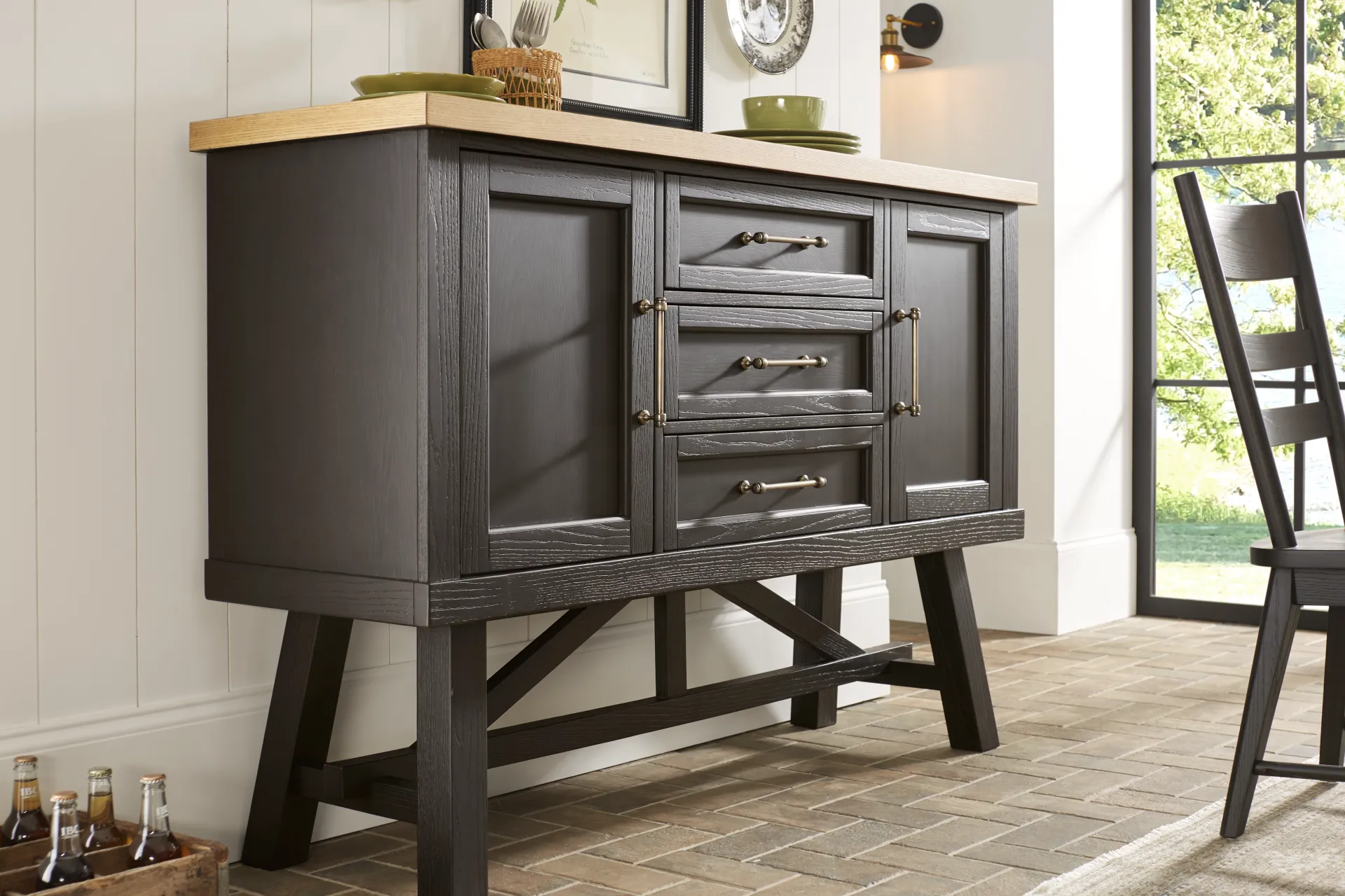 Chastain Park Black Server - Image 7