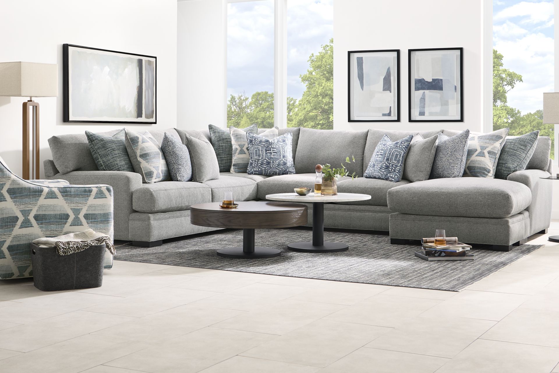 Bedford Park Gray 3 Pc Sectional with Chaise - Image 2