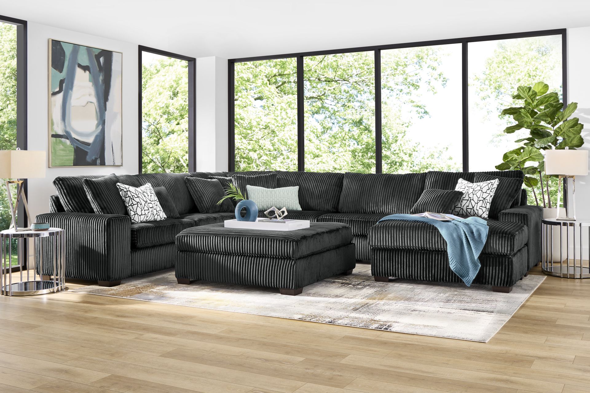 Lexford Park Black 6 Pc Sectional - Image 1