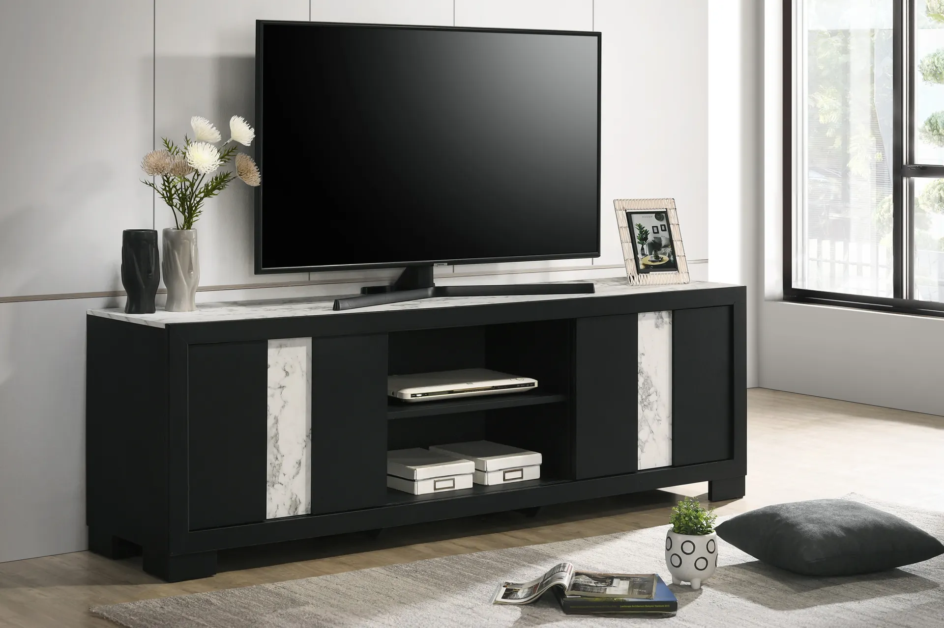 Soundview Black Console - Image 5