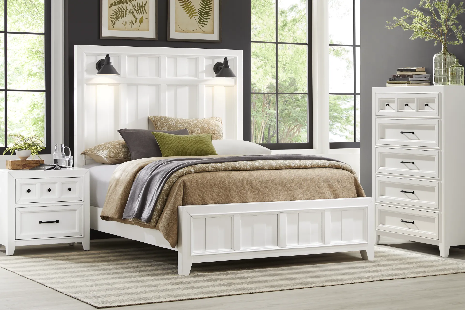 Owings Mill White 3 Pc Queen Panel Bed - Image 1