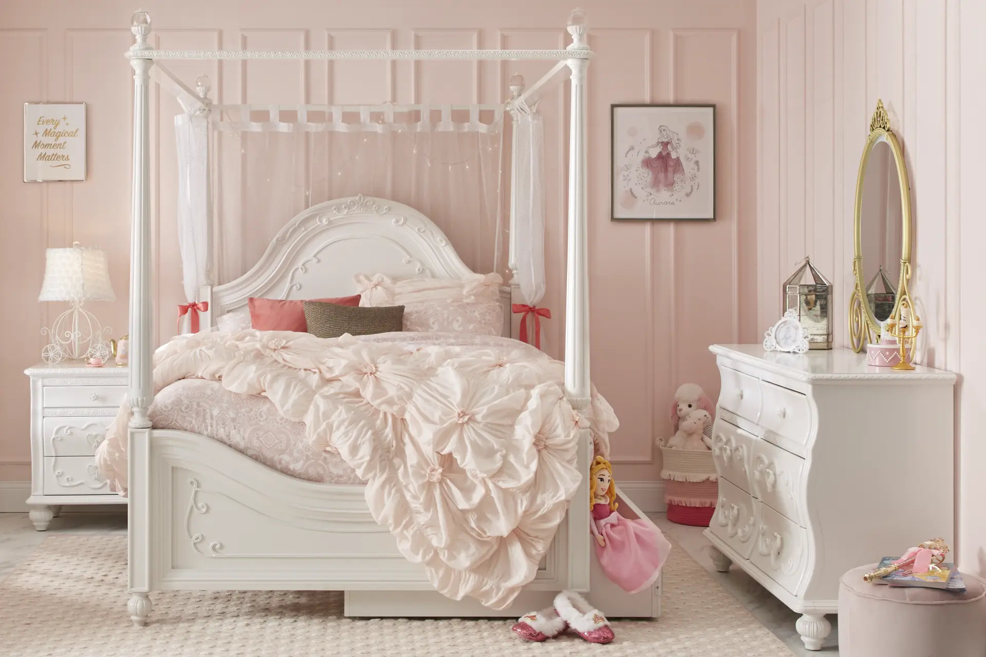Disney Princess Sparkle White Twin Canopy Bedroom
