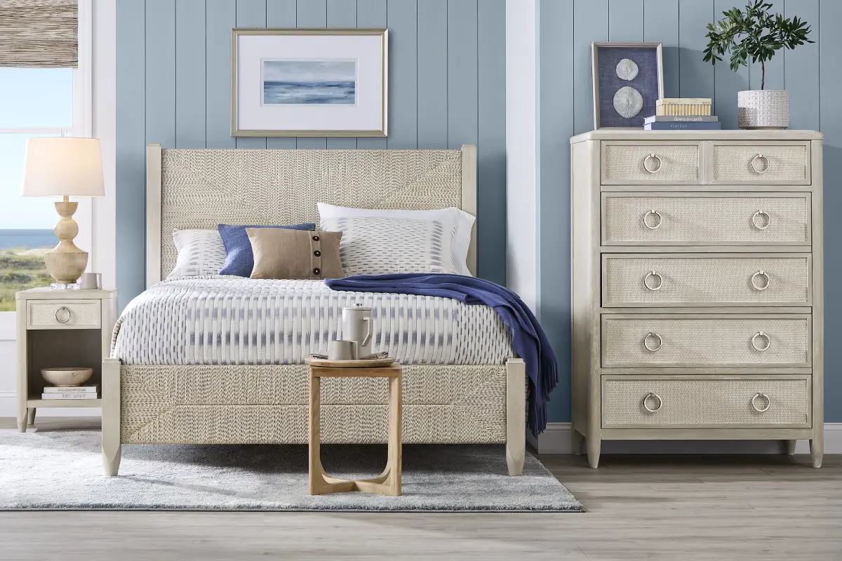 Maldive White 5 Pc Queen Panel Bedroom