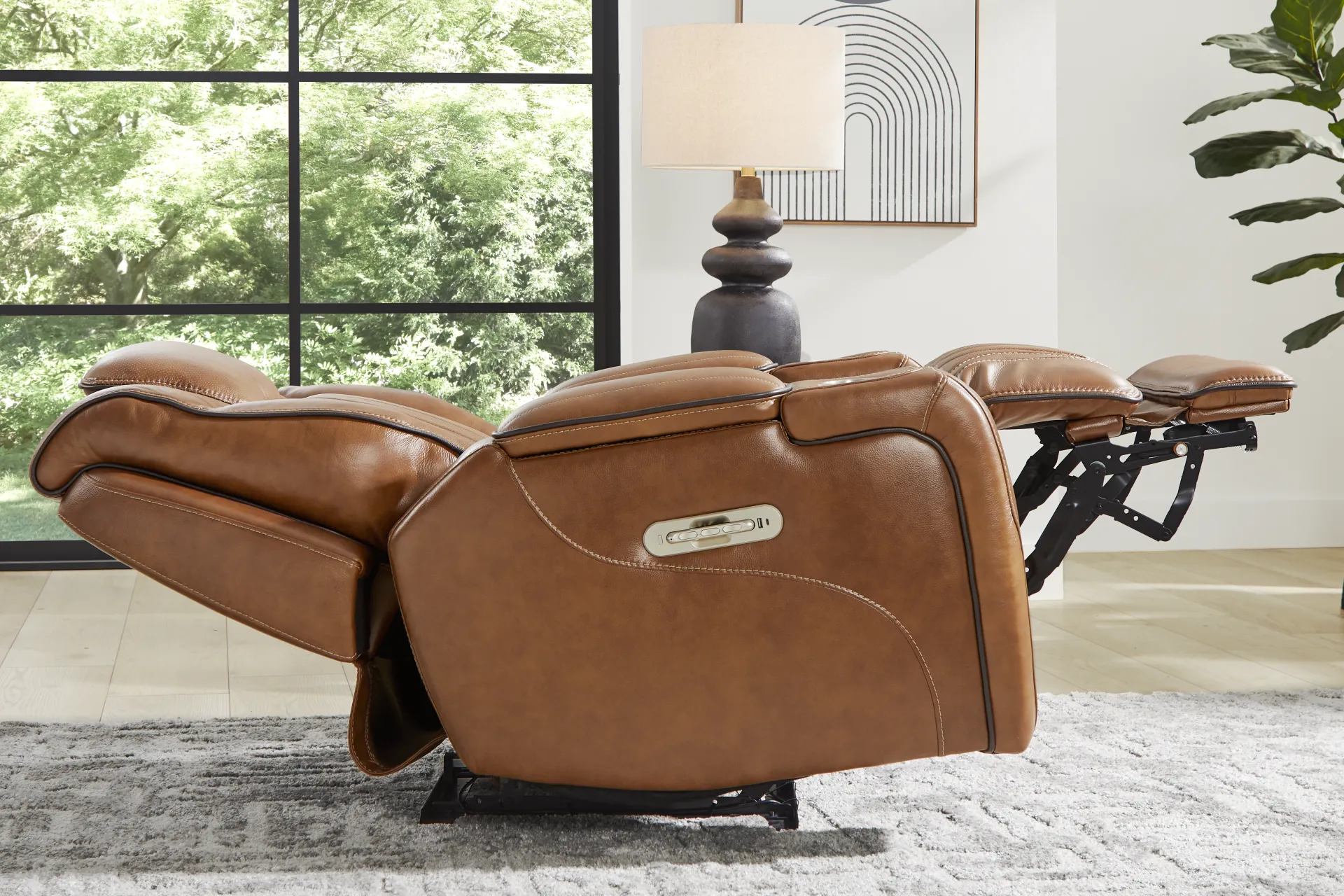 Amplify Brown Leather Triple Power Recliner - Image 6