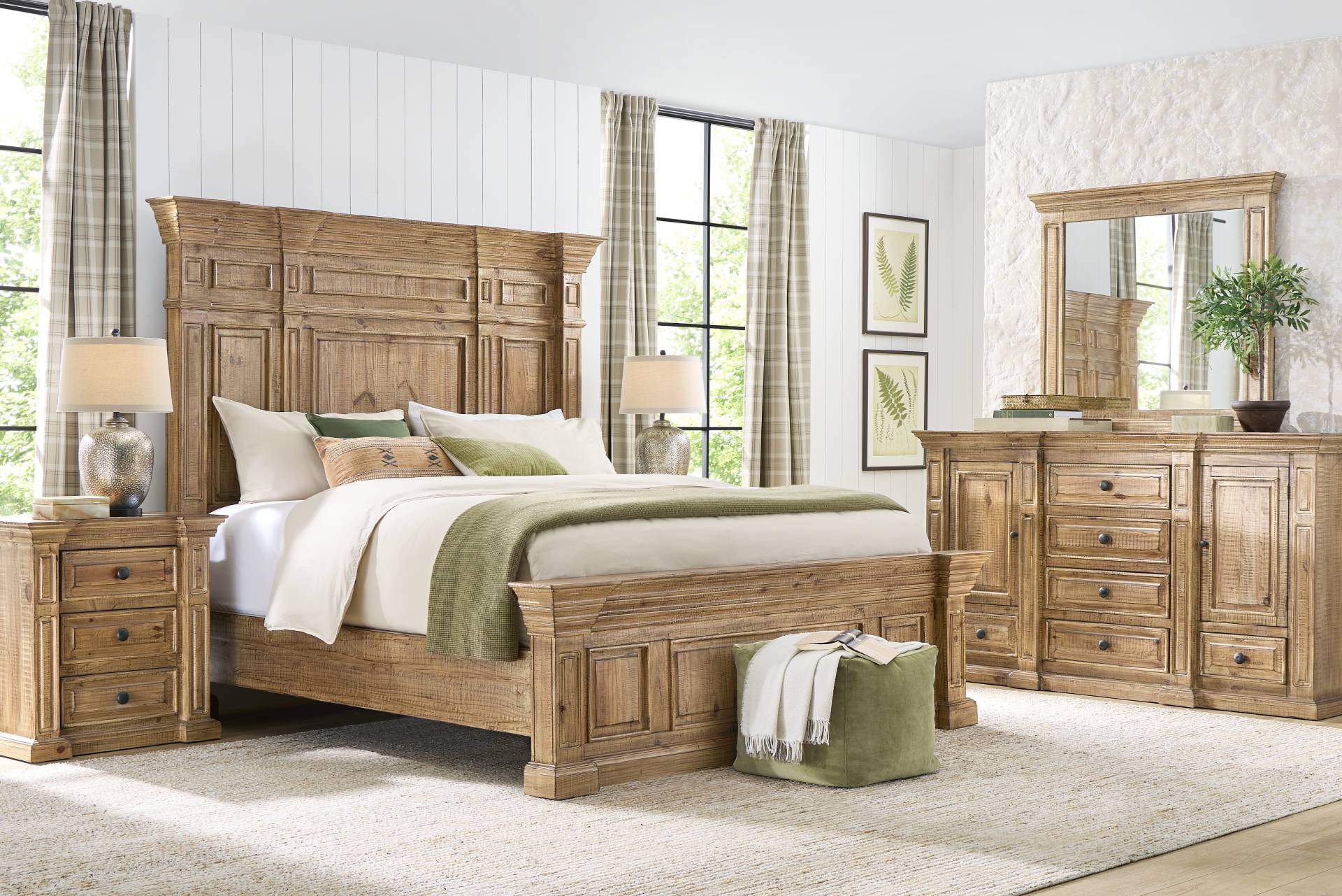 Briar Hill Natural 5 Pc Queen Panel Bedroom full room