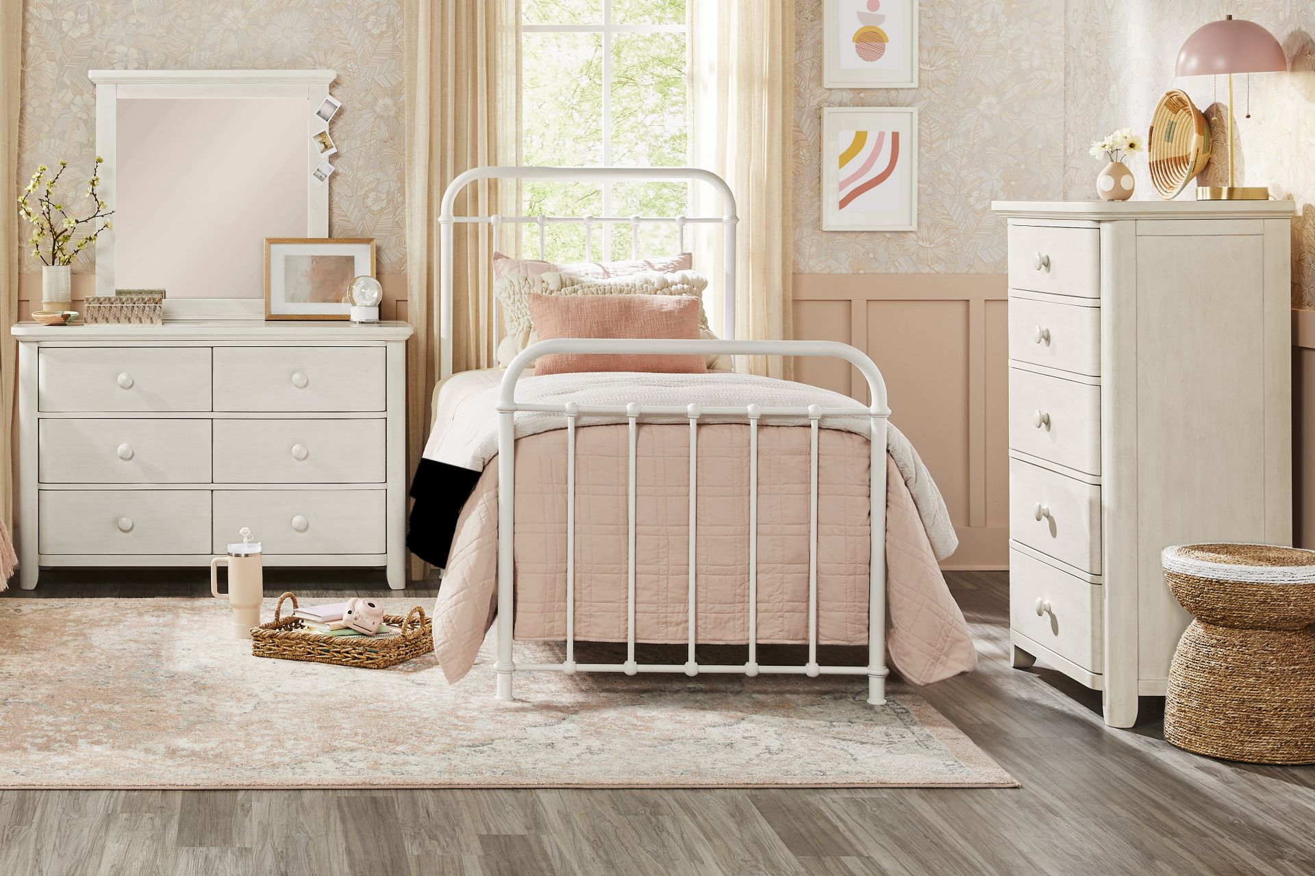 Kids South Bend Washed White Bedroom with Saddlerock White Twin Metal Bed - Image 1