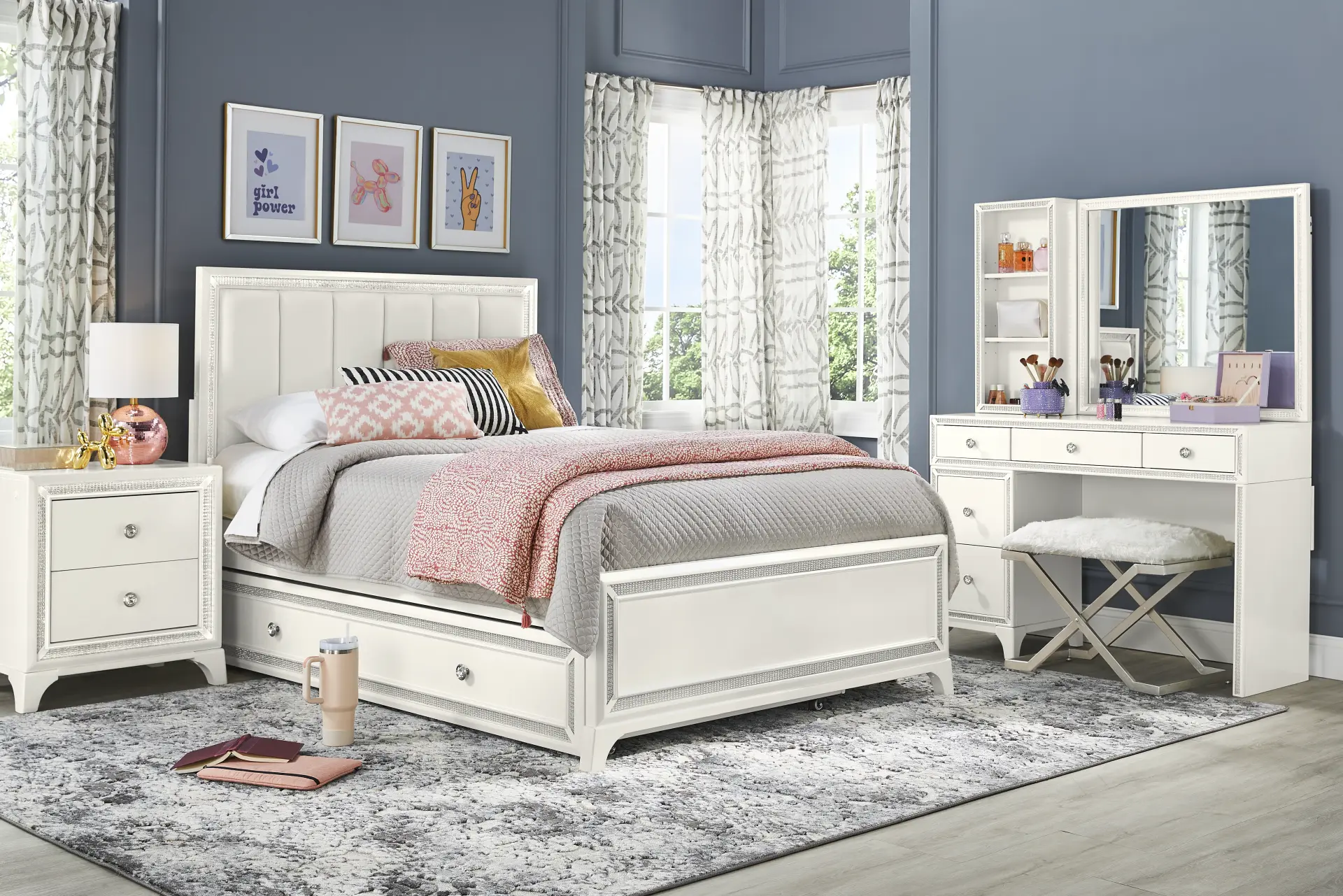 Kids Alyssa White Twin Lighted Bedroom