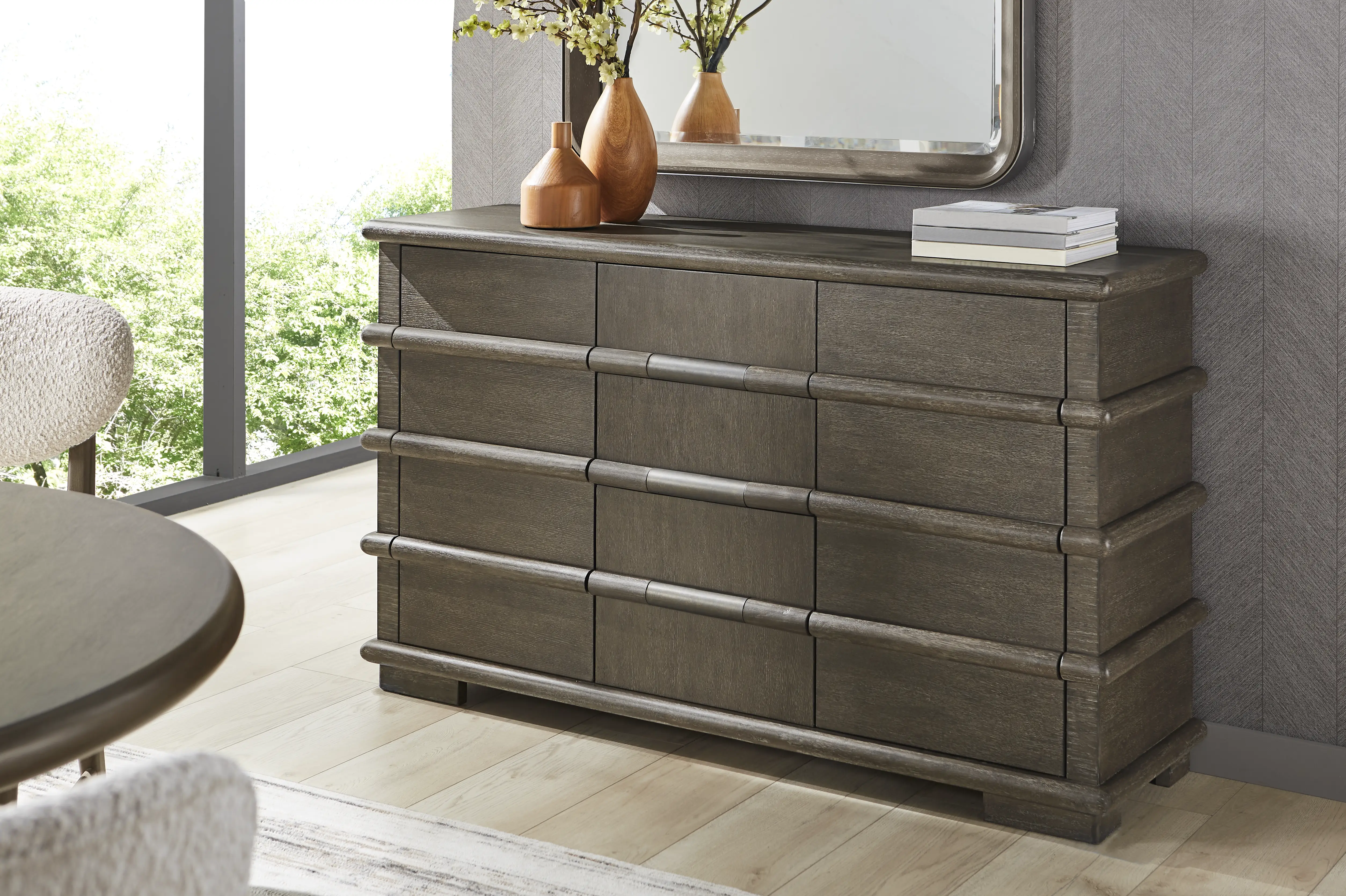 Moreno Brown Server - Thumbnail - Image 2