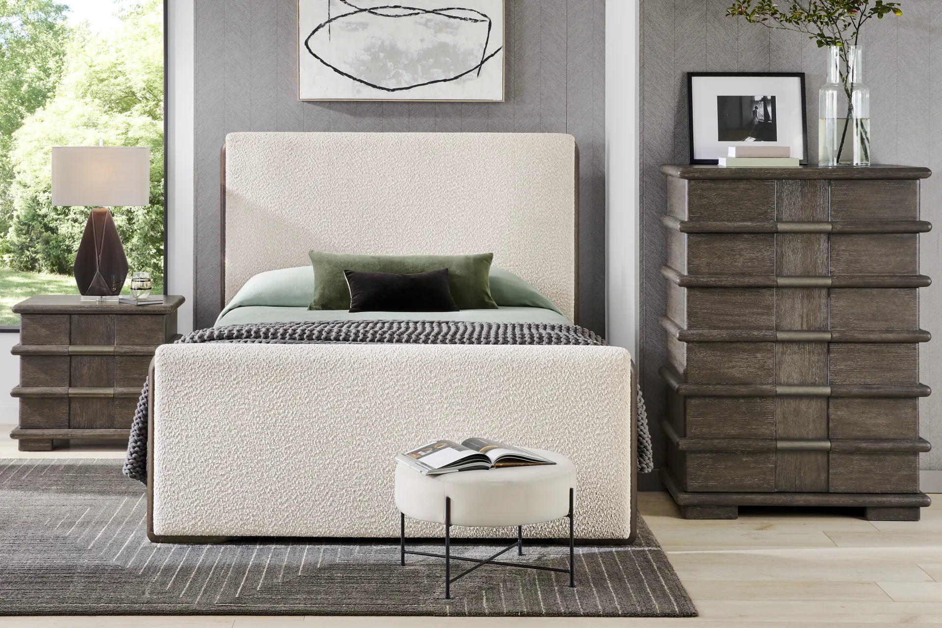 Moreno Brown 5 Pc Queen Upholstered Bedroom - Image 1