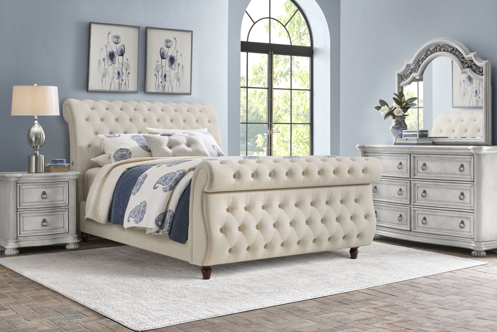 Ivy White 3 Pc Queen Upholstered Sleigh Bed - Image 2