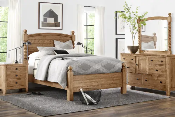 Hargrove Light Oak 5 Pc Queen Post Bedroom