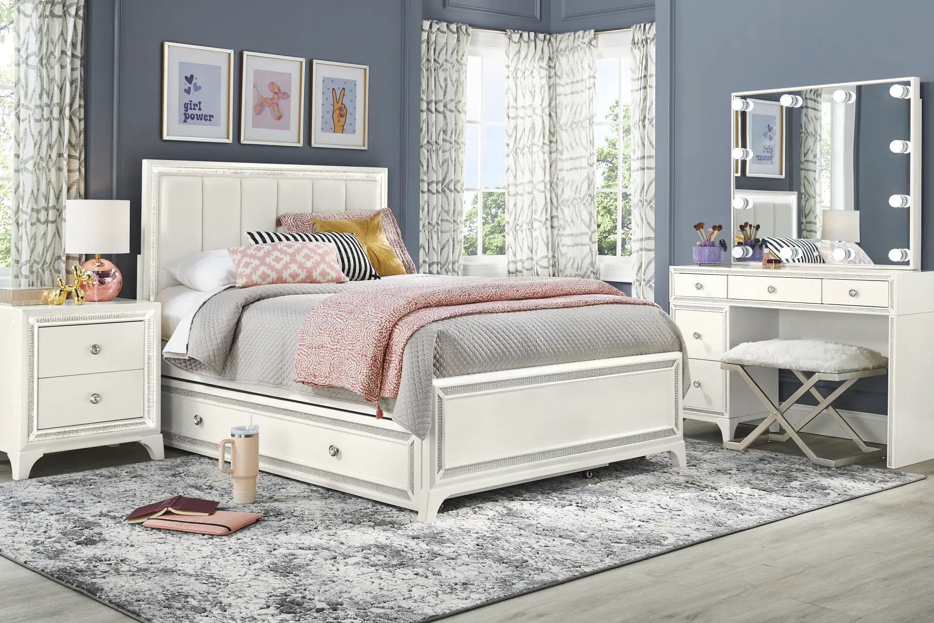 Kids Alyssa White Twin Lighted Bedroom