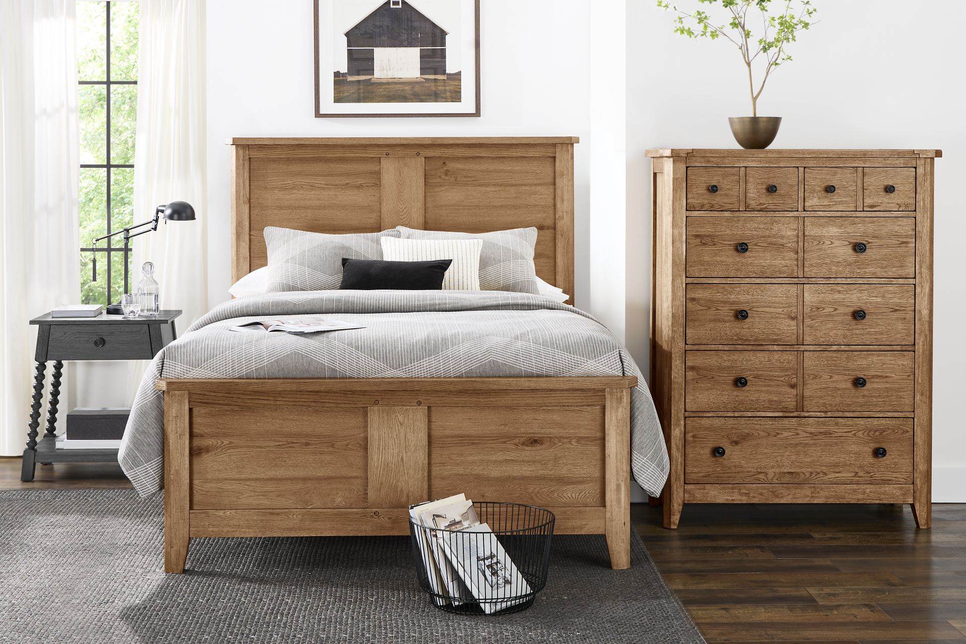 Hargrove Light Oak 5 Pc Queen Panel Bedroom - Image 1