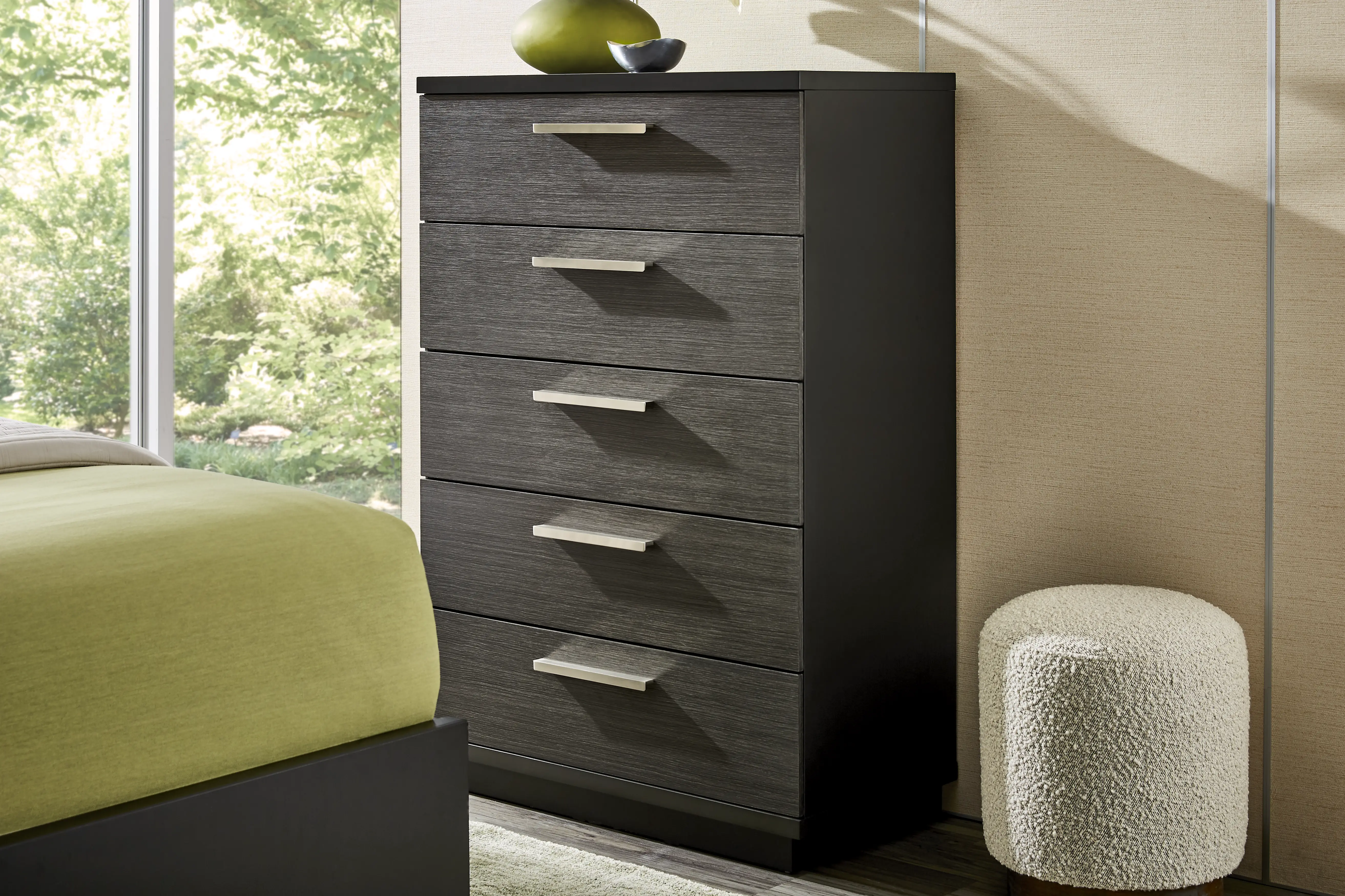 Silverchase Dark Brown Chest - Thumbnail - Image 2