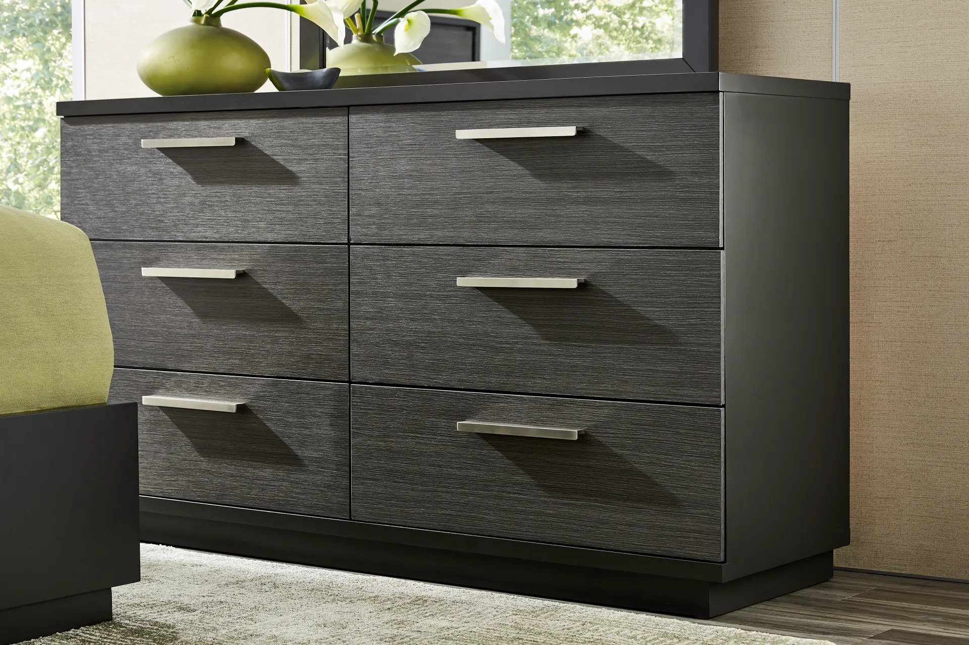 Silverchase Dark Brown Dresser - Image 3