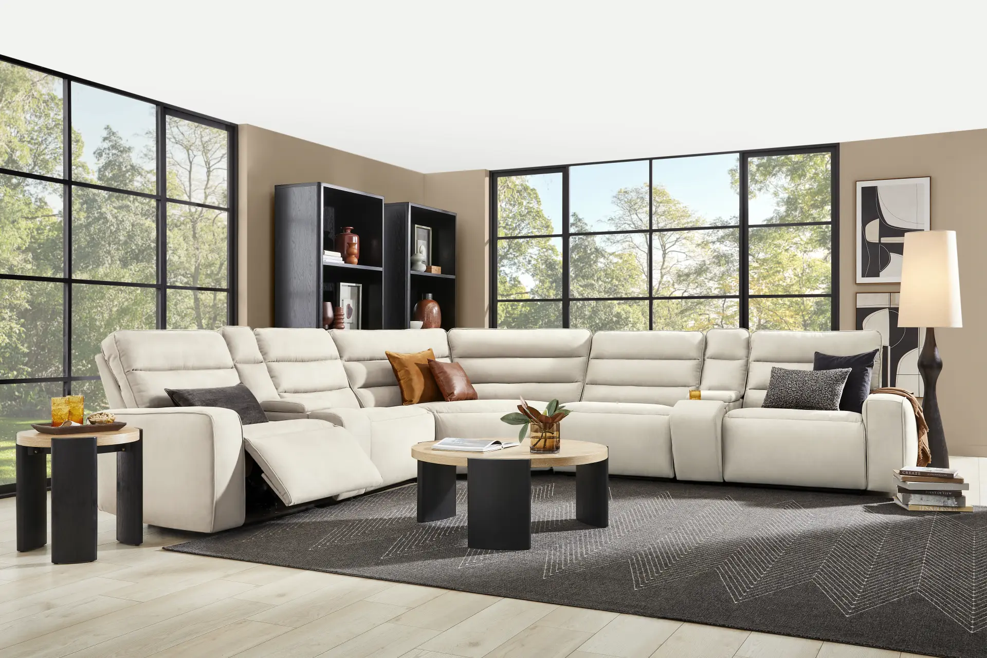 Del Mar Ivory 7 Pc Dual Power Sectional