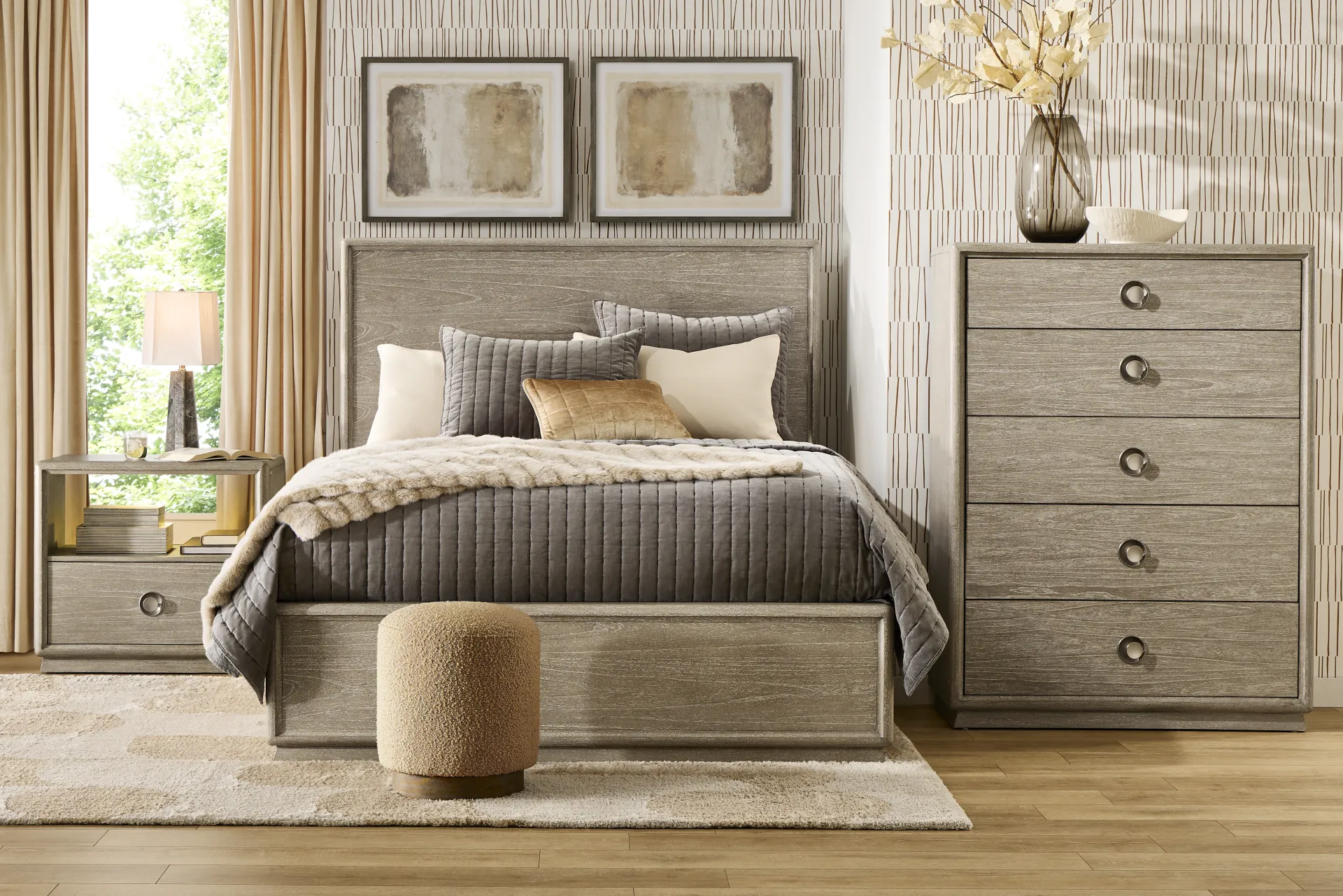 Santa Clarita Light Gray 5 Pc King Panel Bedroom - Image 1
