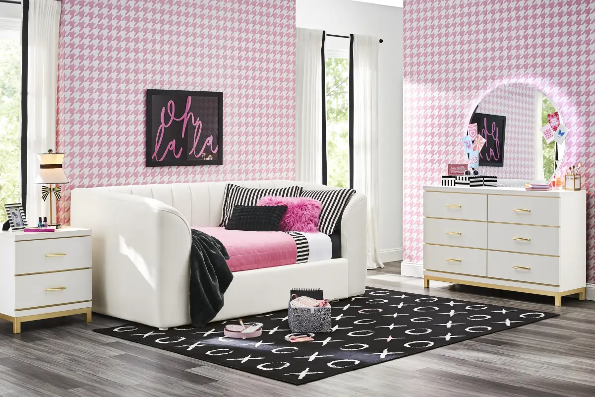 Kids Skye White Bedroom with Gwyneth Twin Daybed